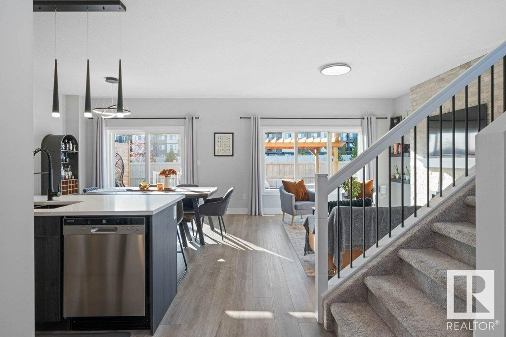 21 ENCORE Crescent
