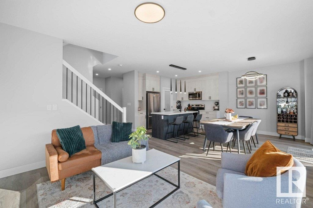 21 ENCORE Crescent