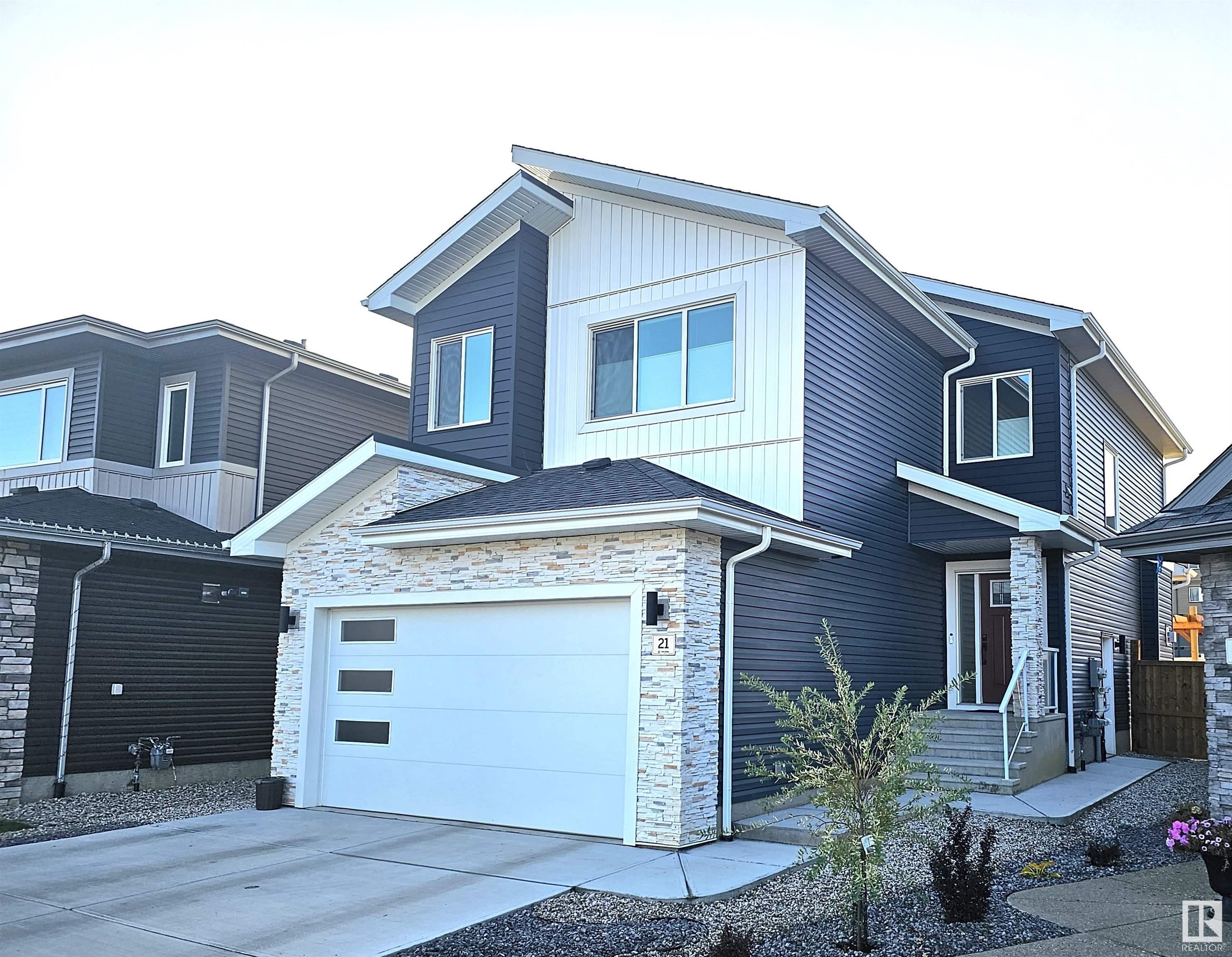 21 ENCORE Crescent