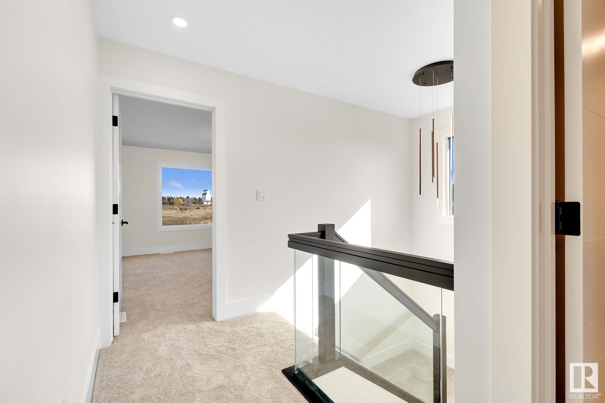 85 Riverside Drive NW