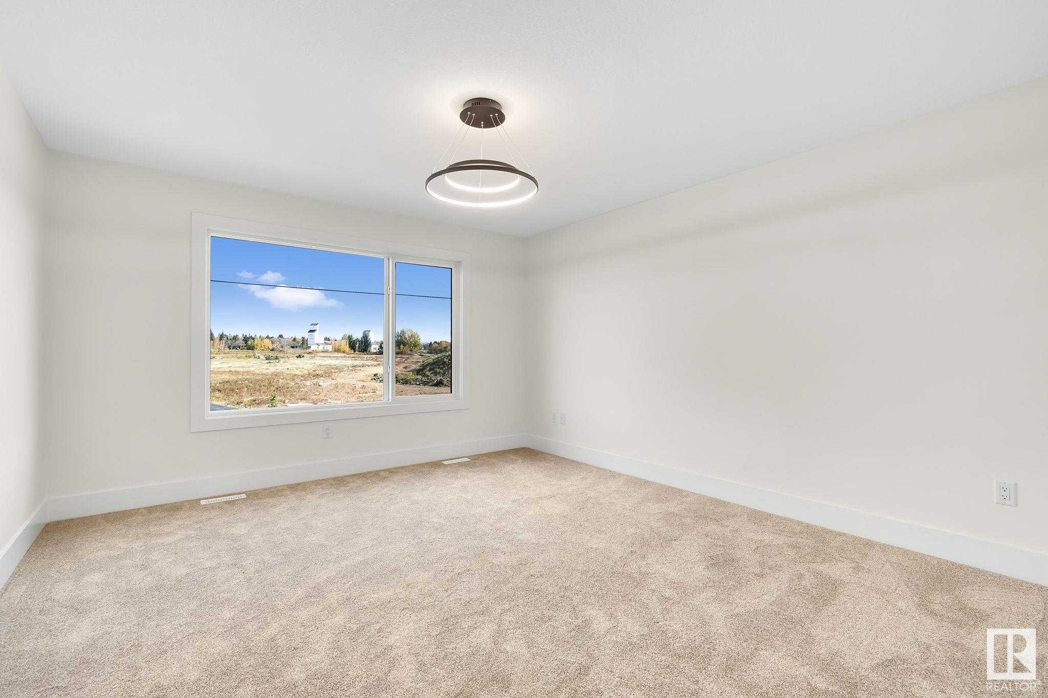 85 Riverside Drive NW