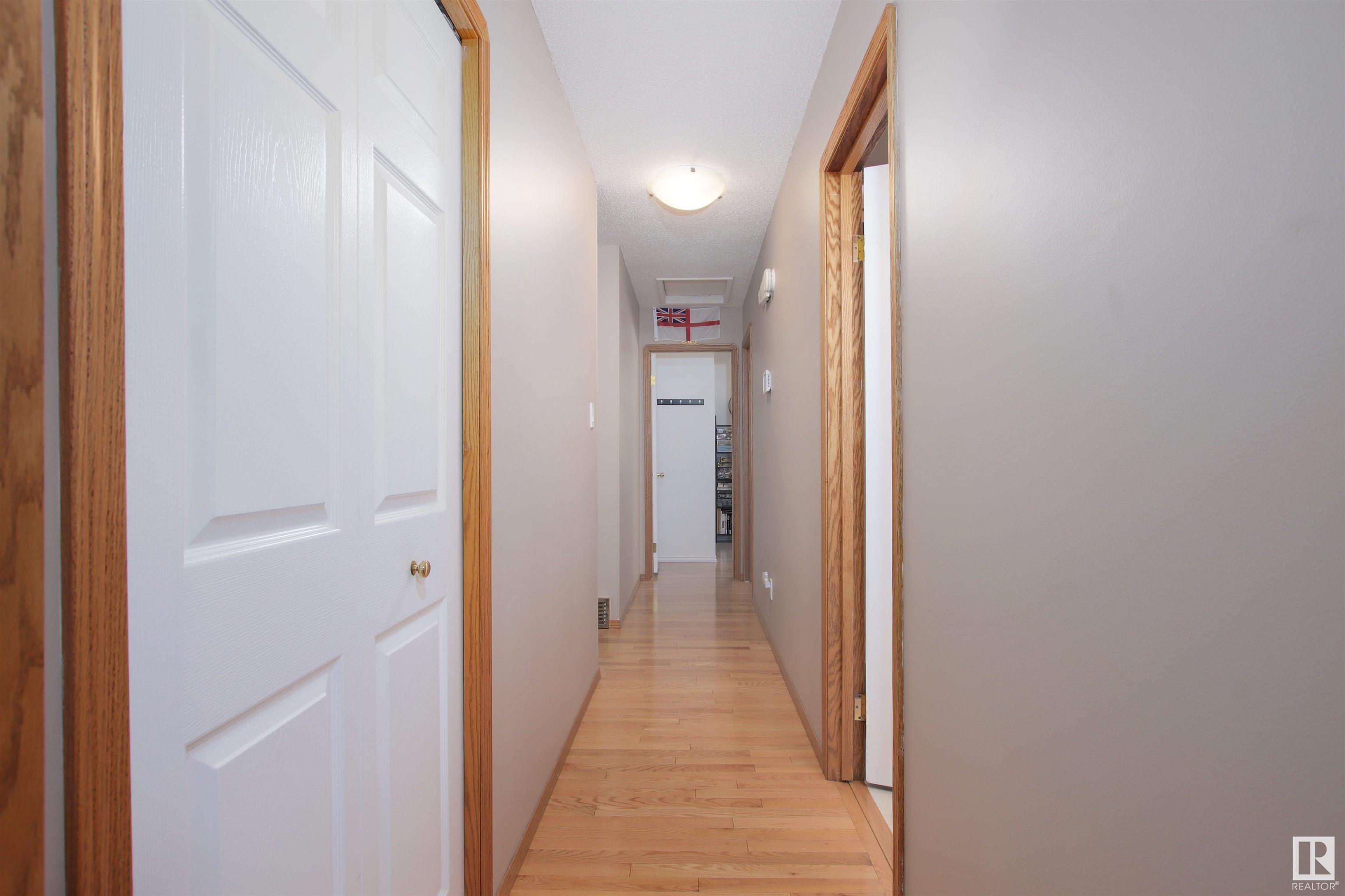44 AMBER Crescent