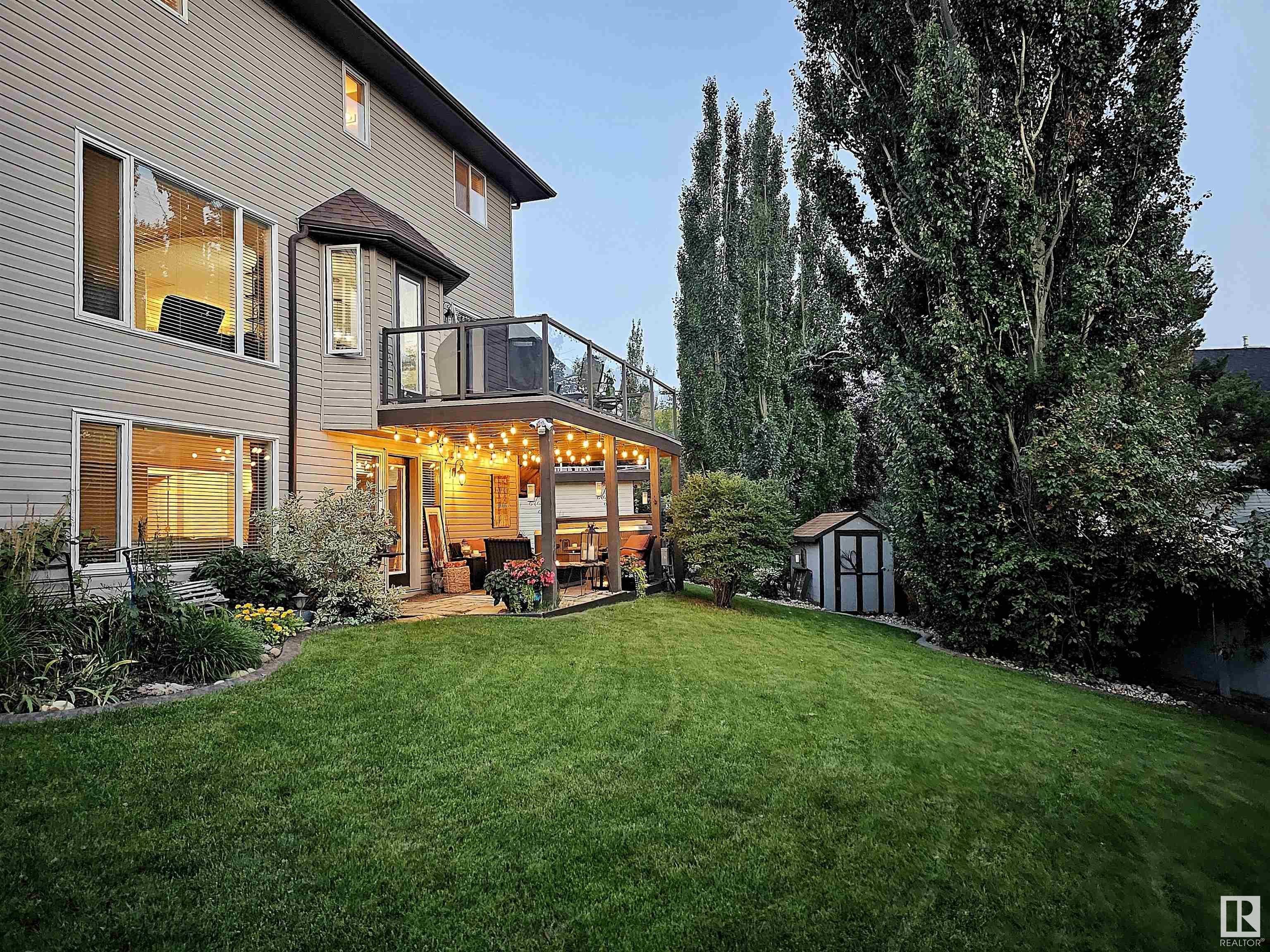 15 HILLCREST Place