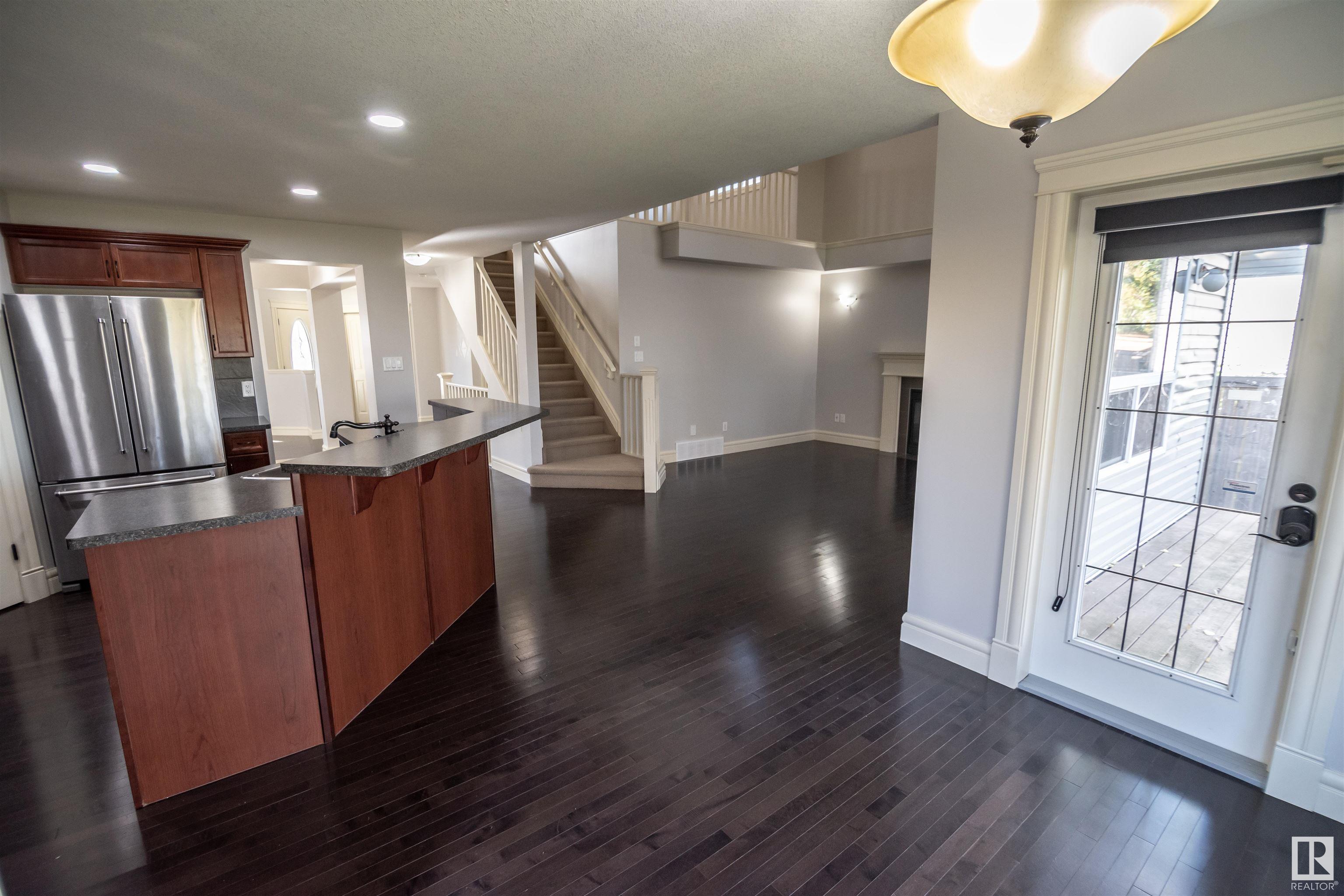 24 HICKORY Trail