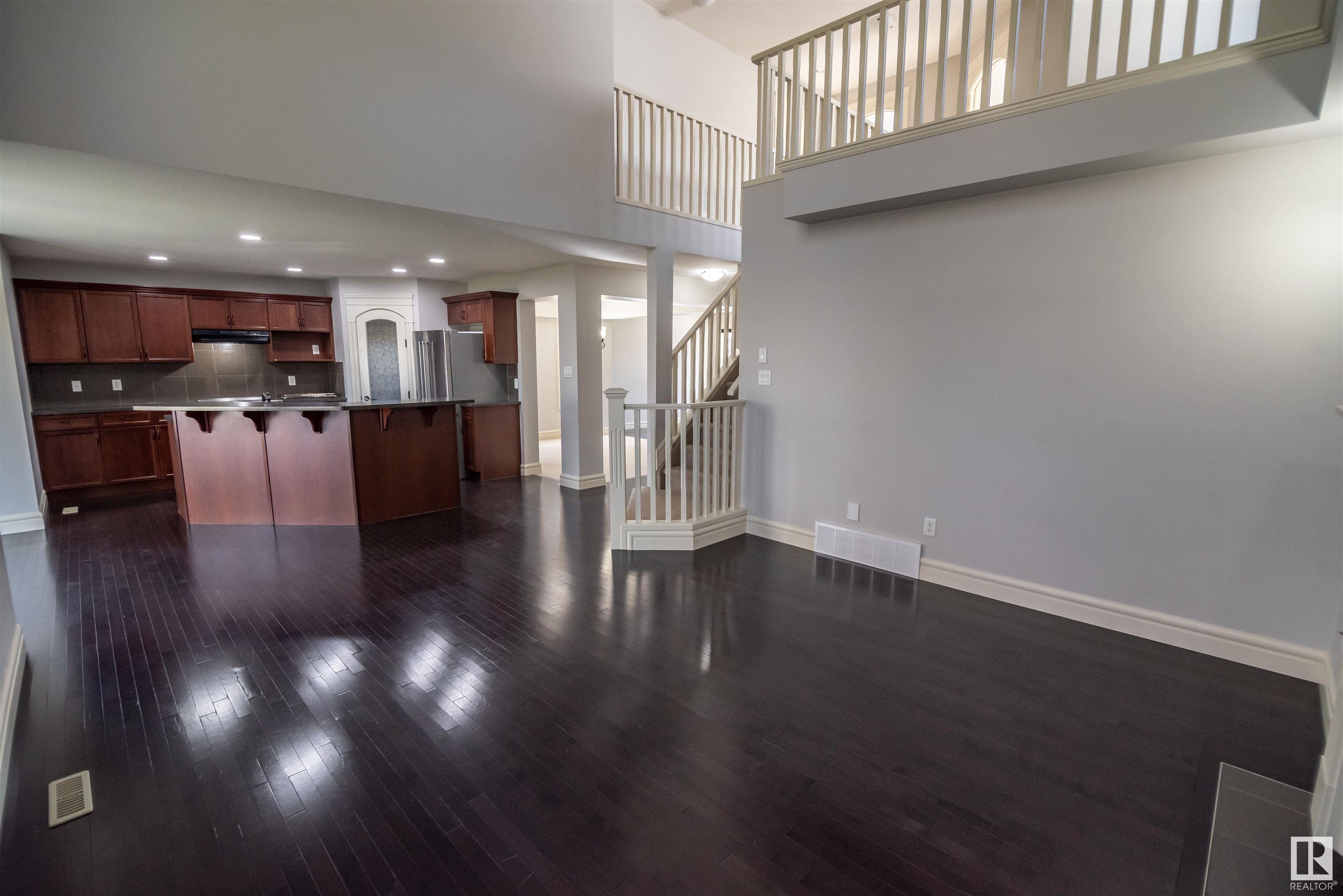 24 HICKORY Trail