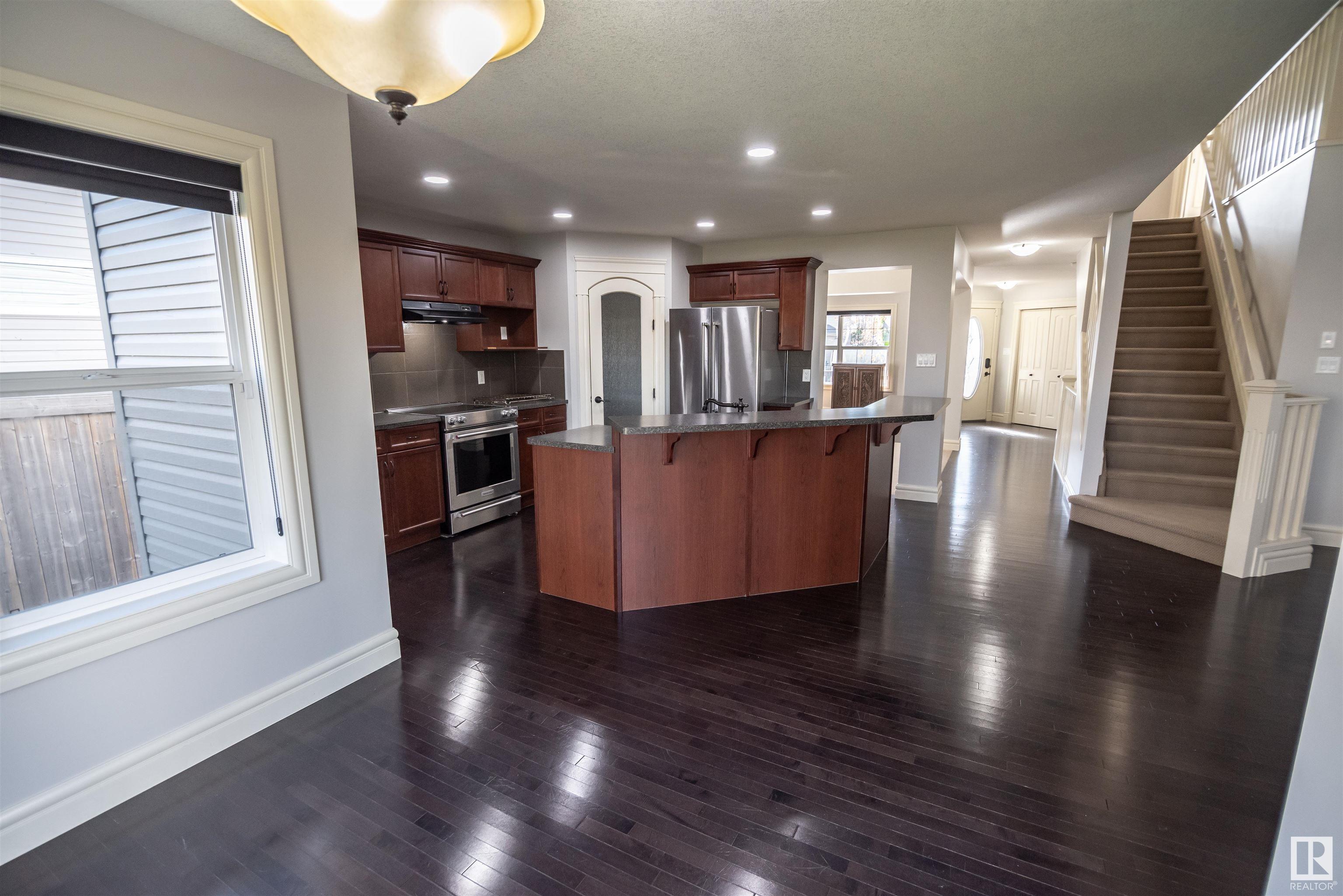 24 HICKORY Trail