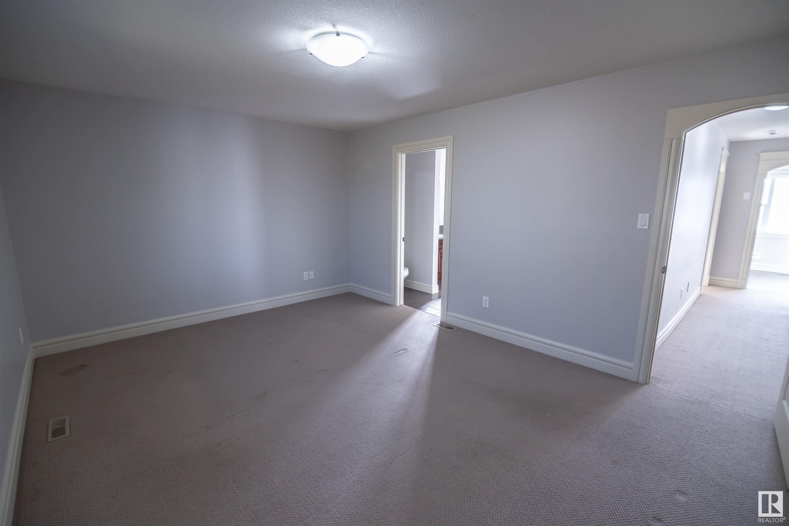24 HICKORY Trail