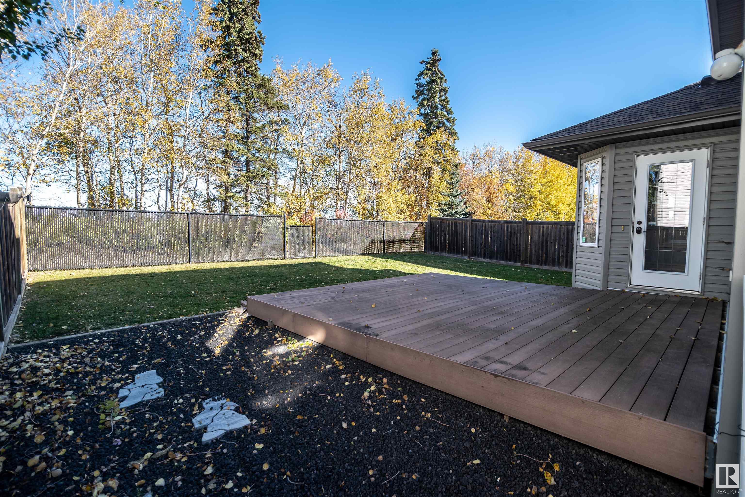24 HICKORY Trail