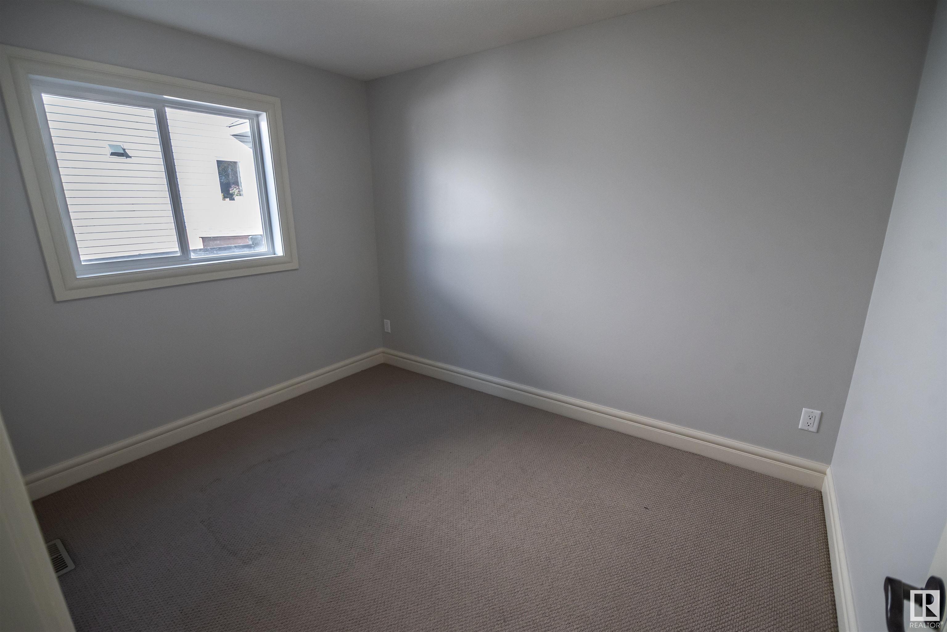 24 HICKORY Trail