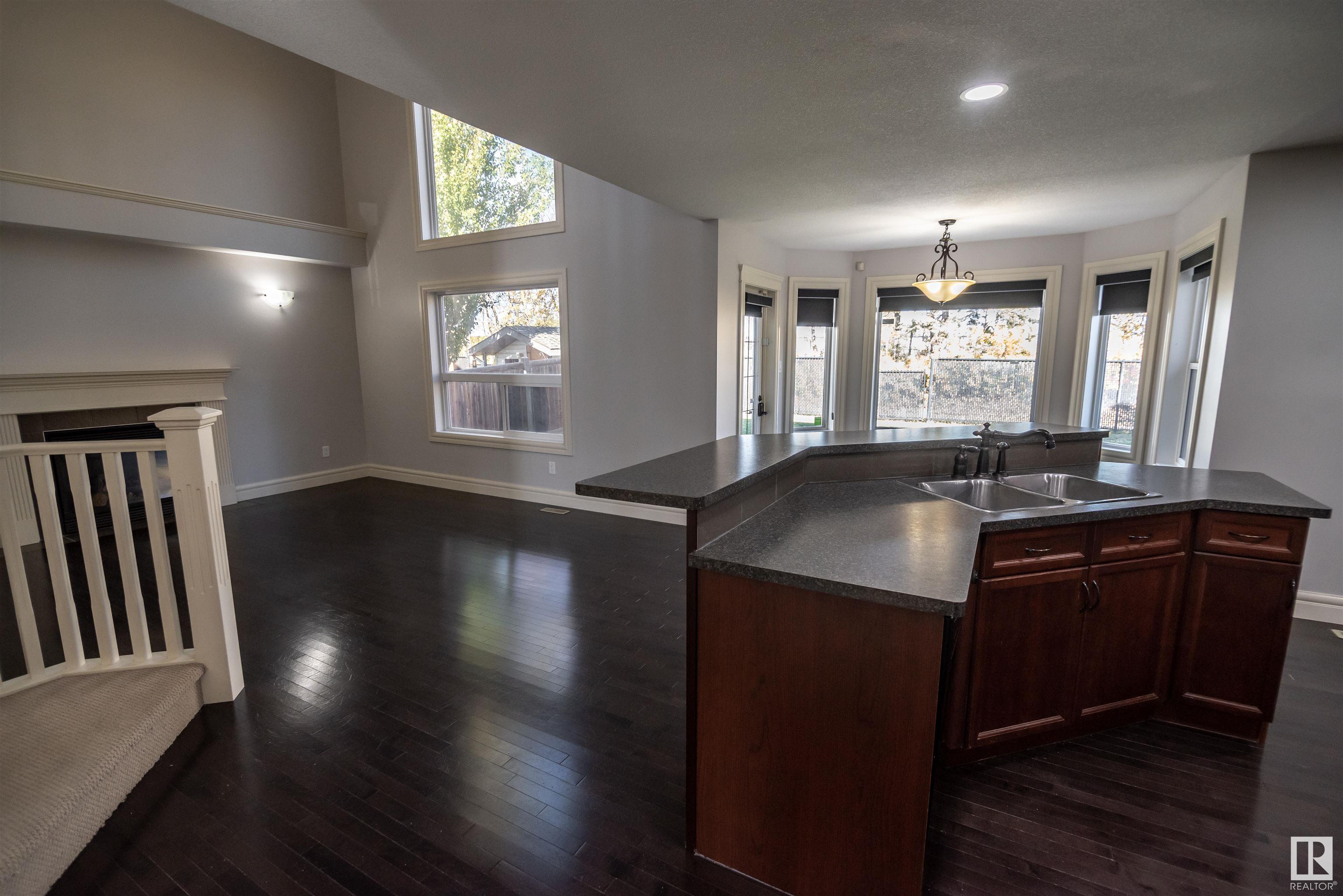 24 HICKORY Trail