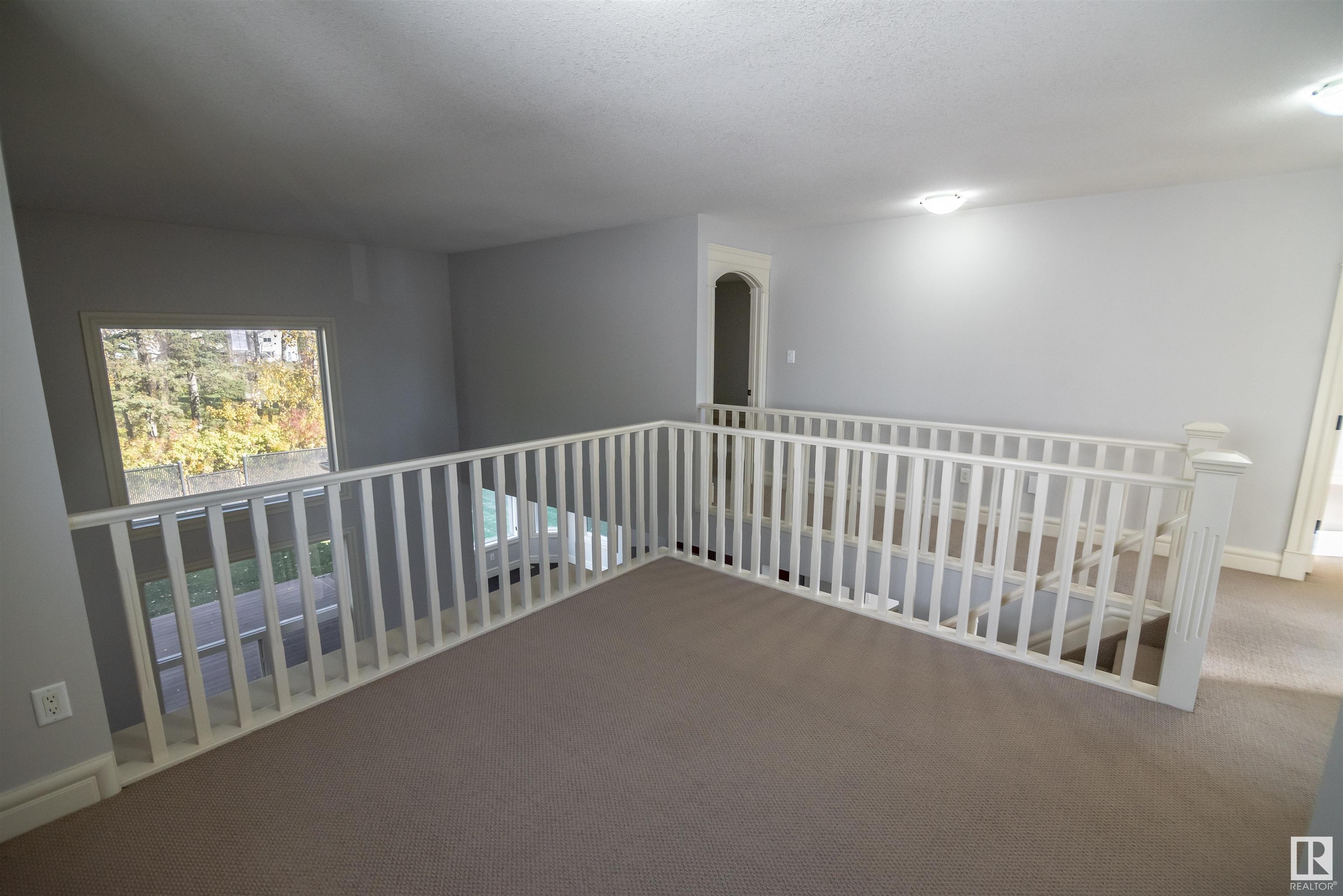 24 HICKORY Trail