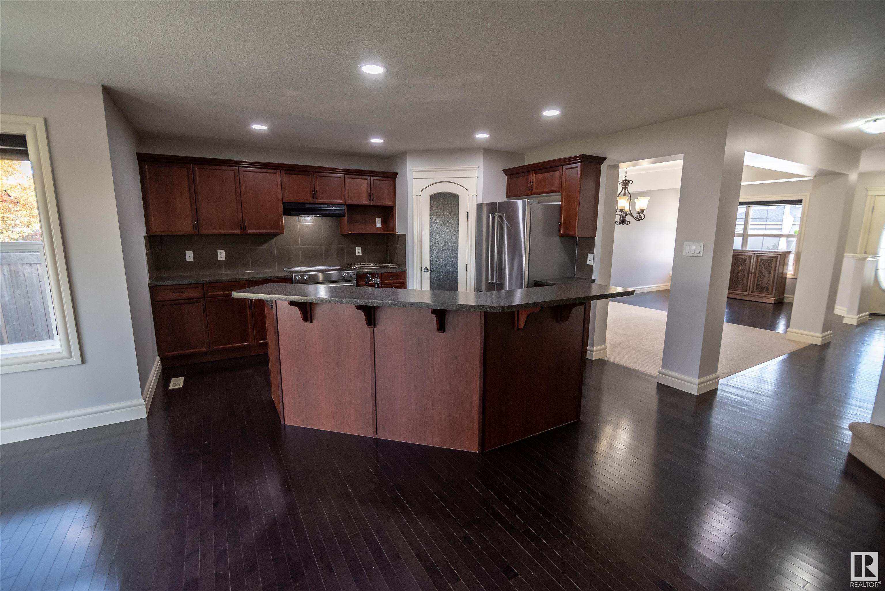 24 HICKORY Trail