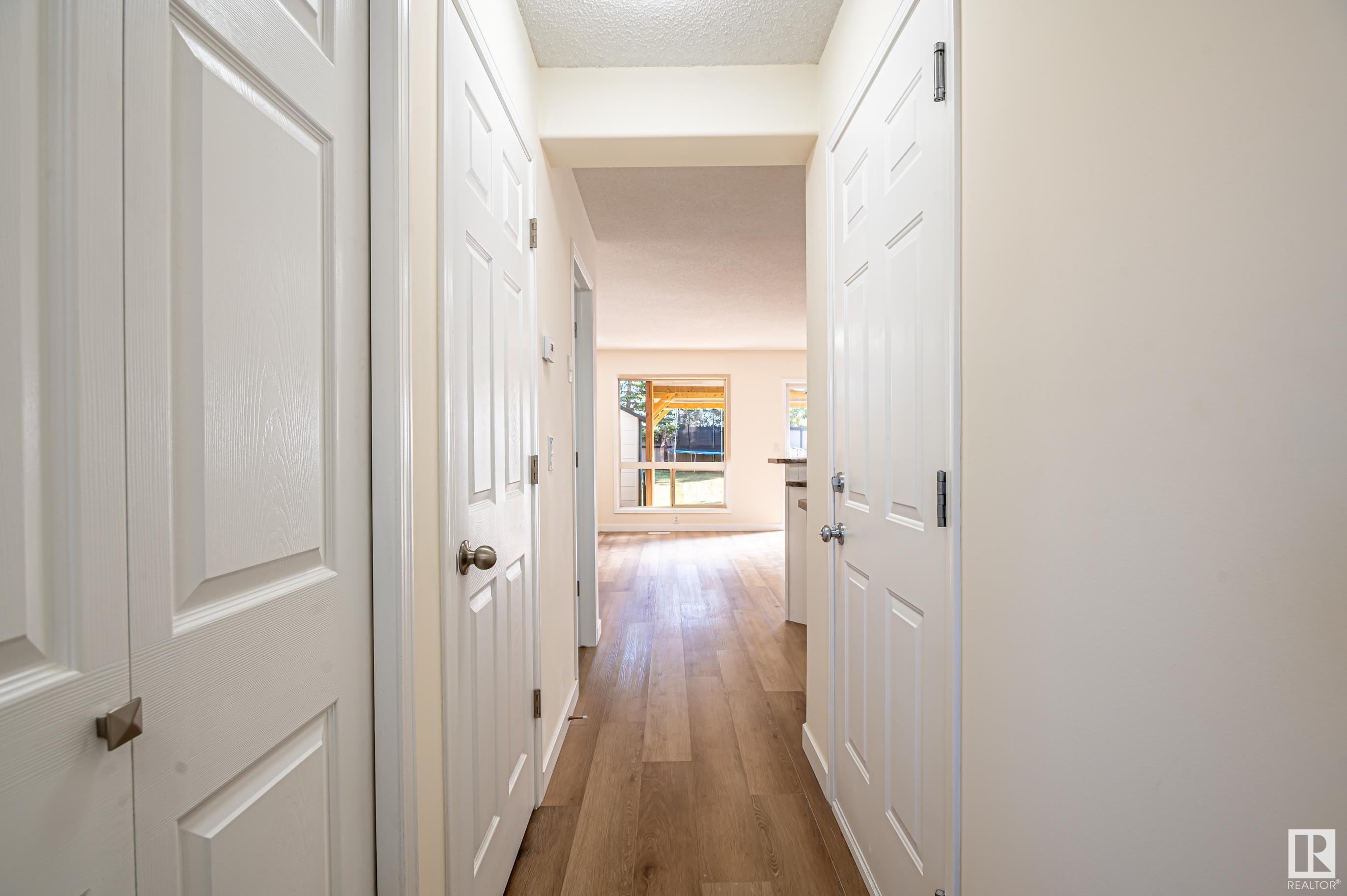 3 155 CROCUS Crescent