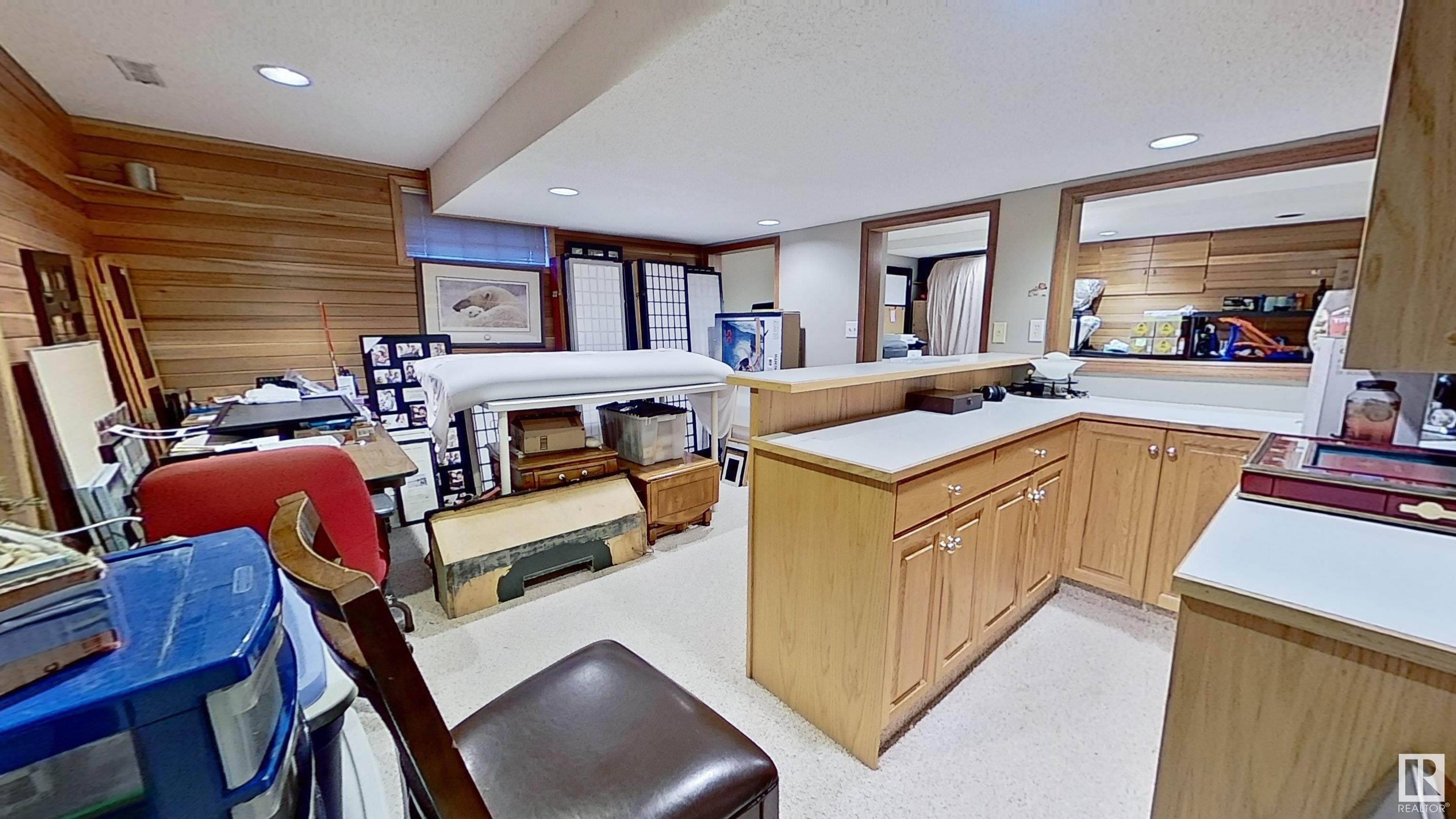 442 VILLAGE Drive