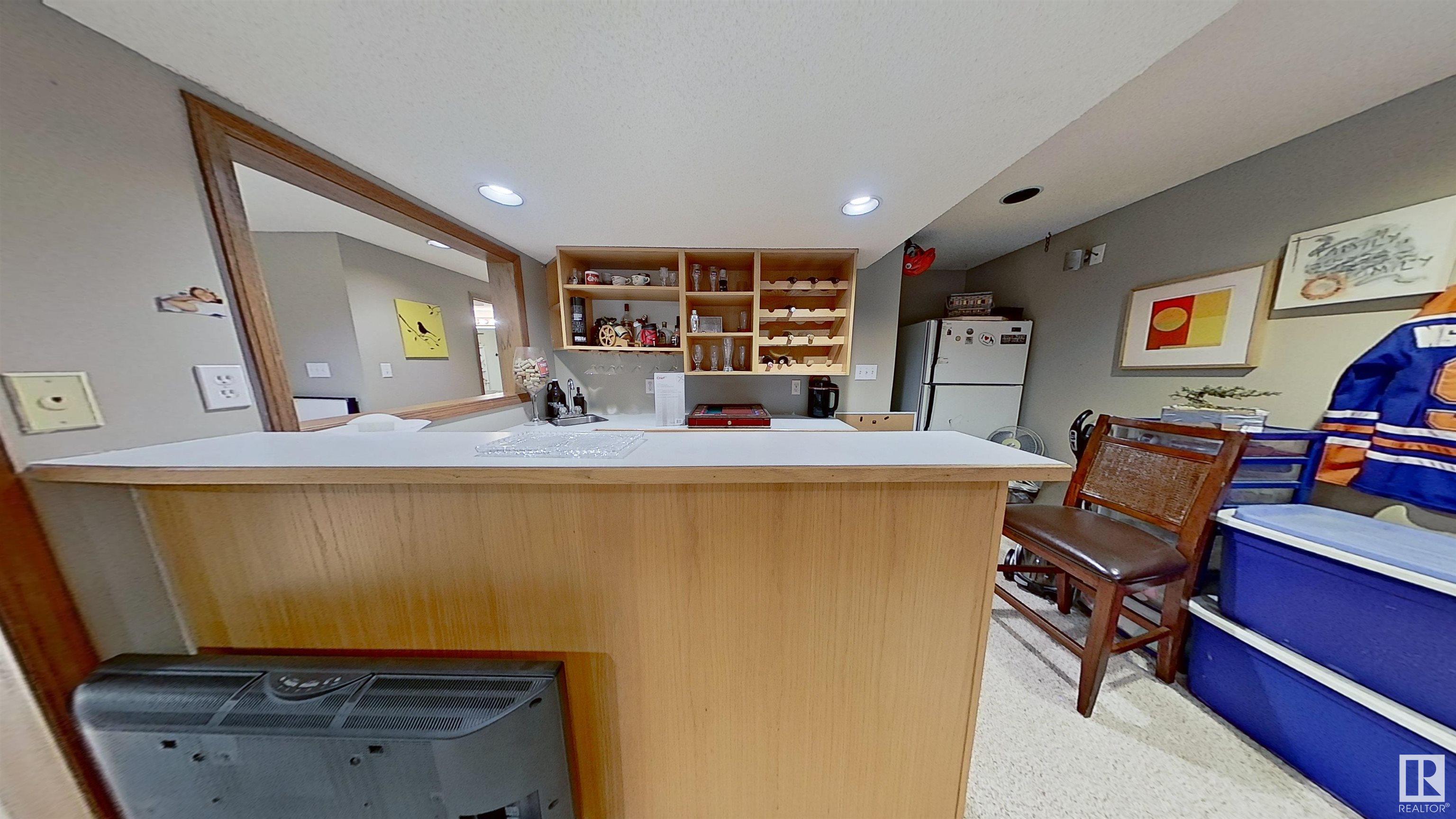 442 VILLAGE Drive