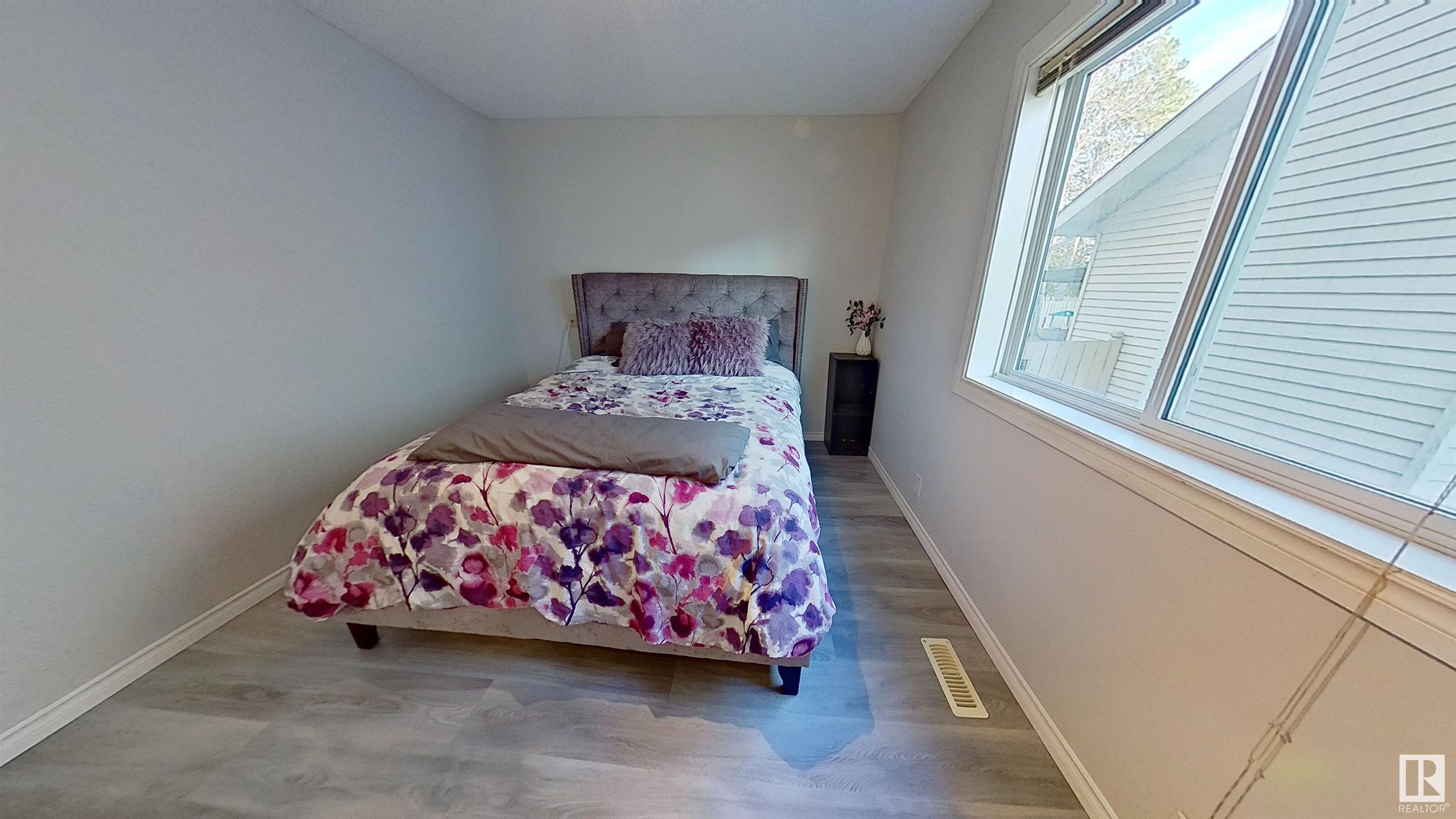 442 VILLAGE Drive