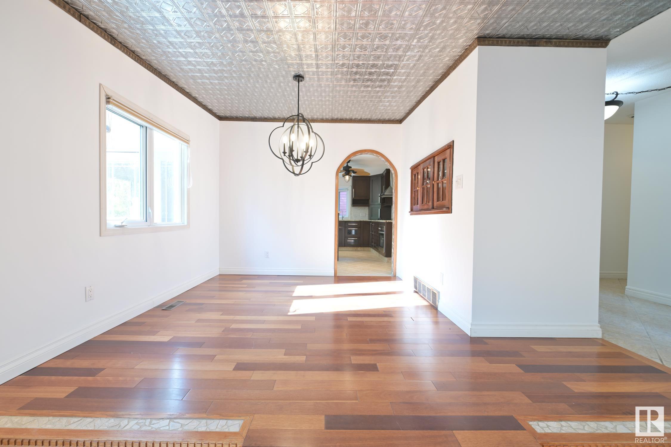 15 GARCIA Place