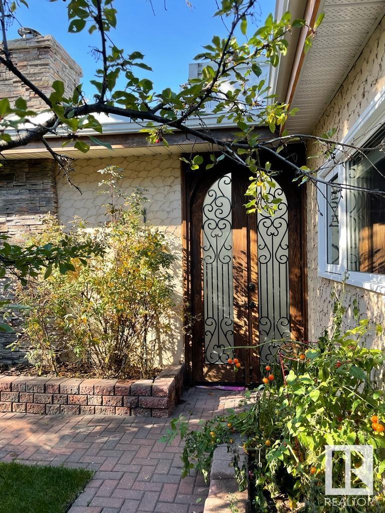 15 GARCIA Place