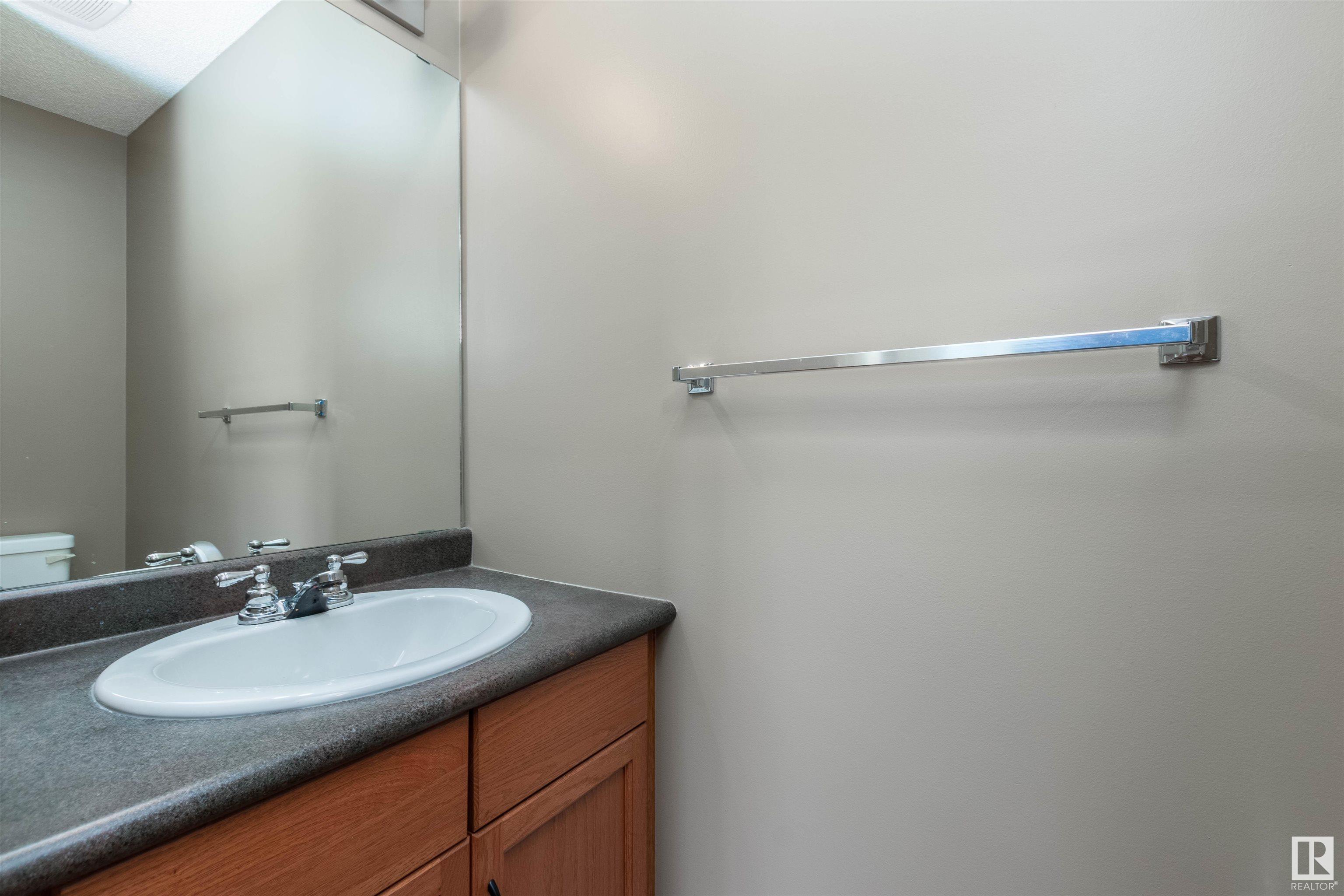 28 SUMMERLAND Way