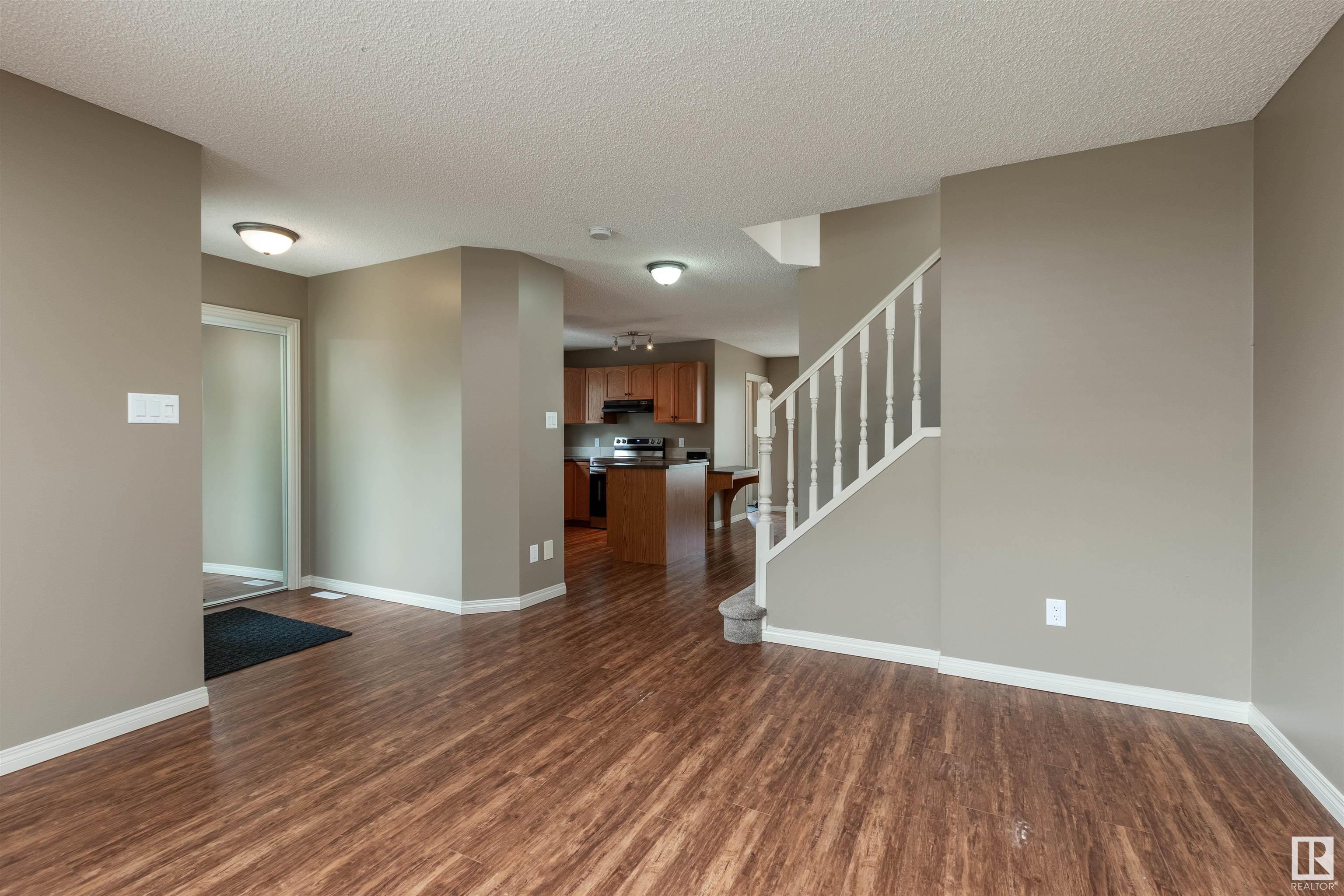 28 SUMMERLAND Way