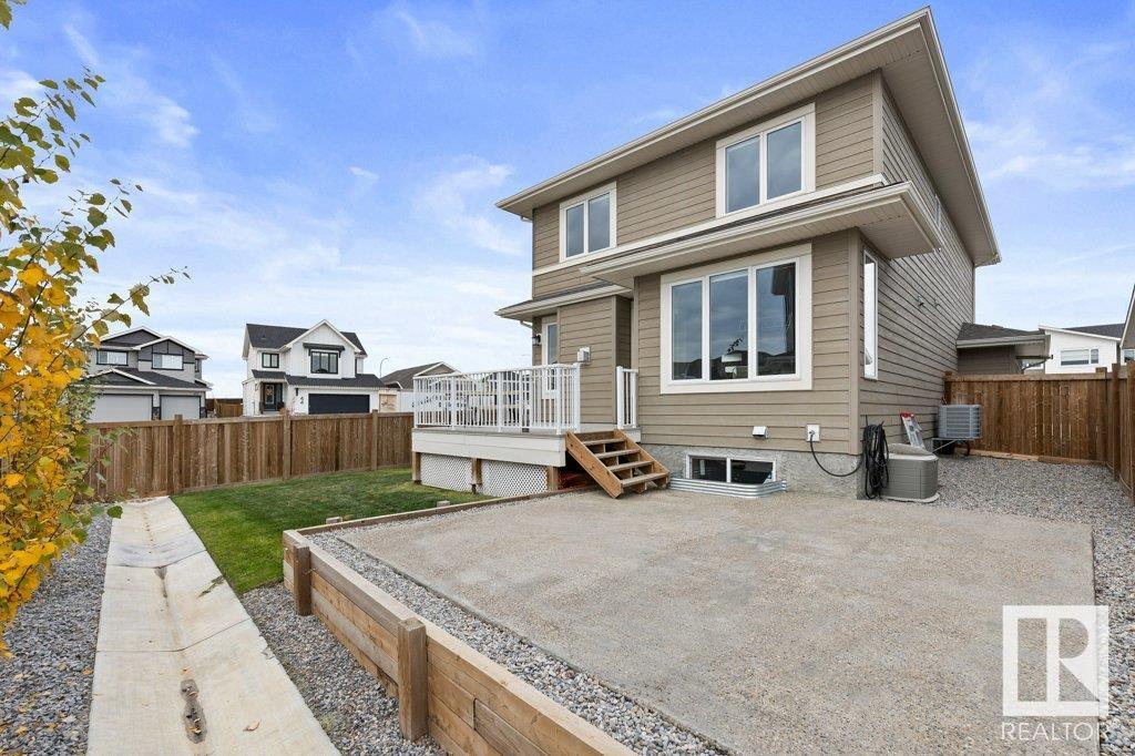 28 ROBERGE Close