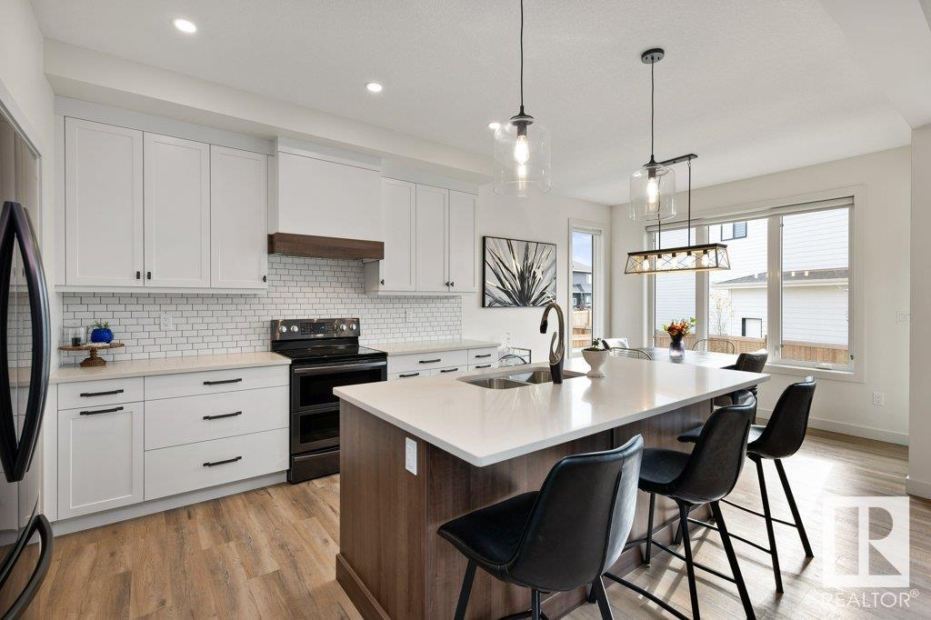 28 ROBERGE Close