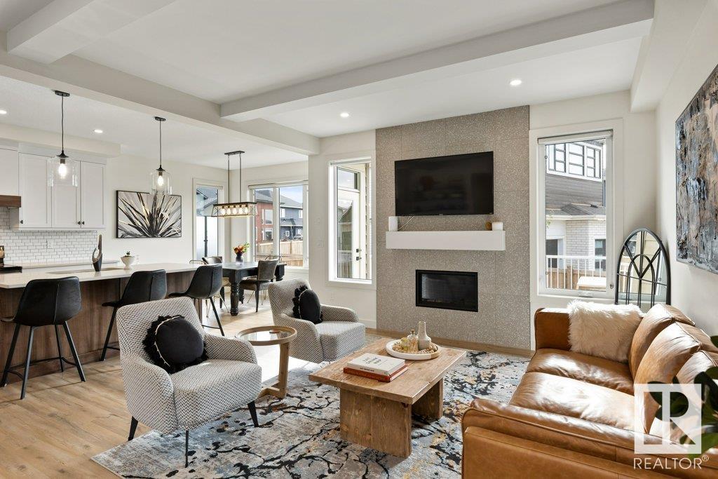 28 ROBERGE Close