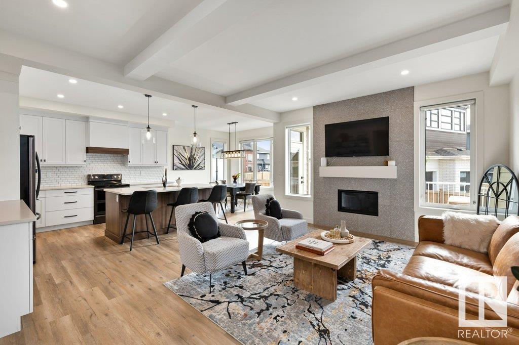 28 ROBERGE Close