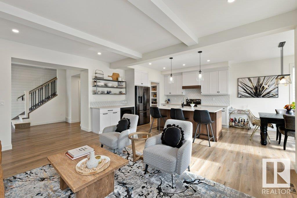 28 ROBERGE Close