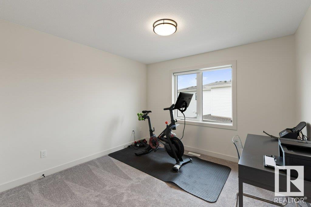 28 ROBERGE Close