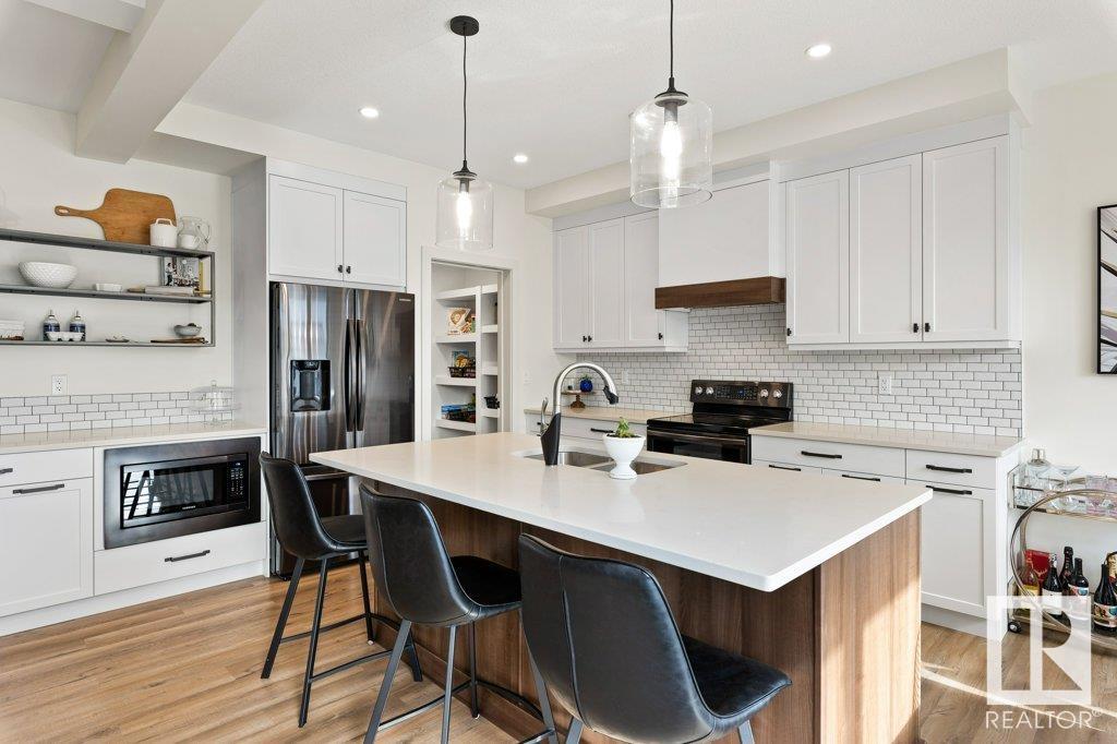 28 ROBERGE Close