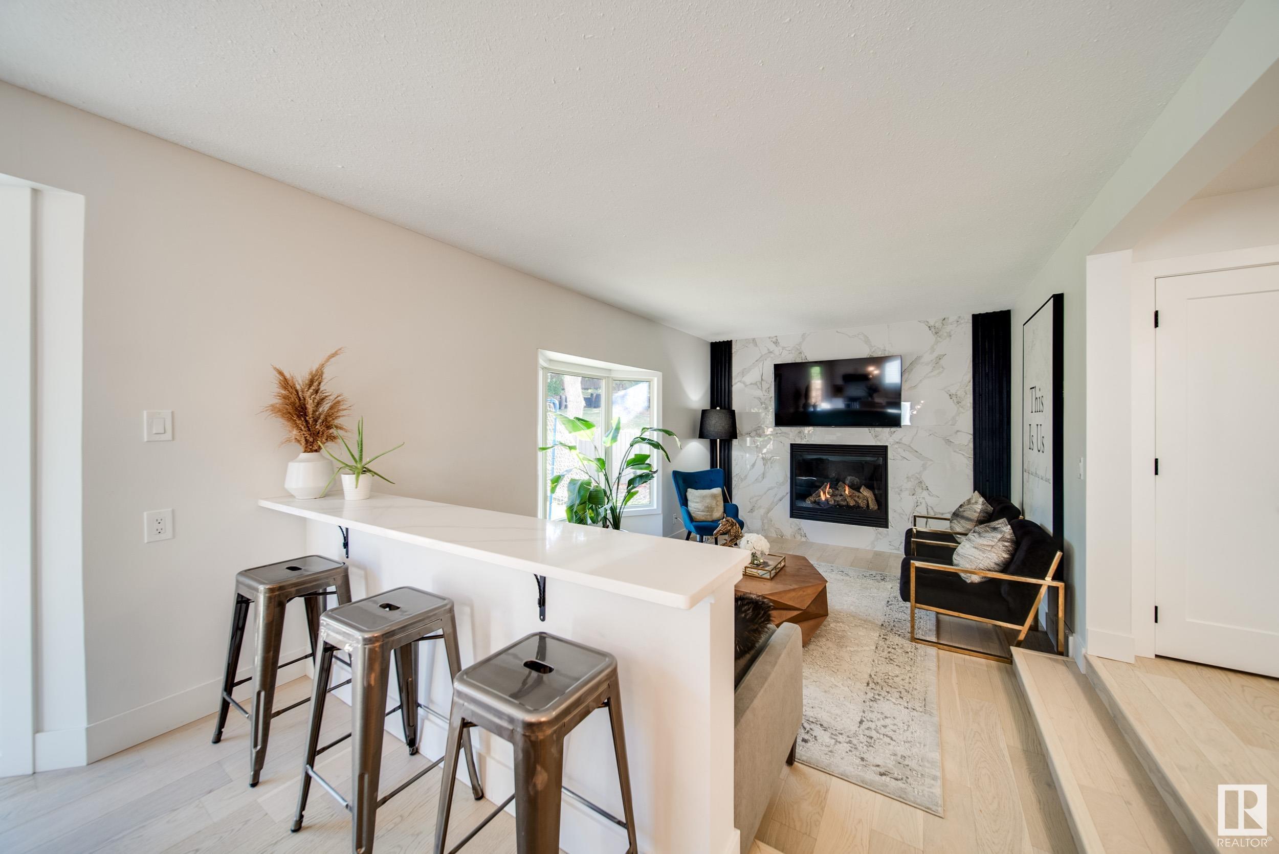 27 WELLAND Crescent