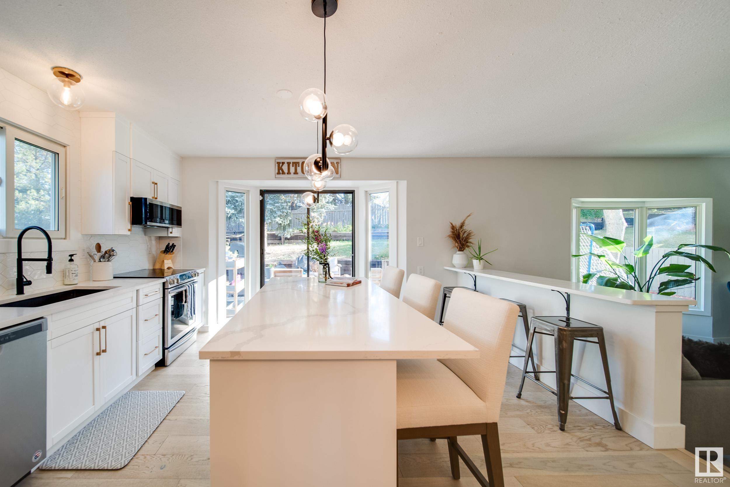 27 WELLAND Crescent