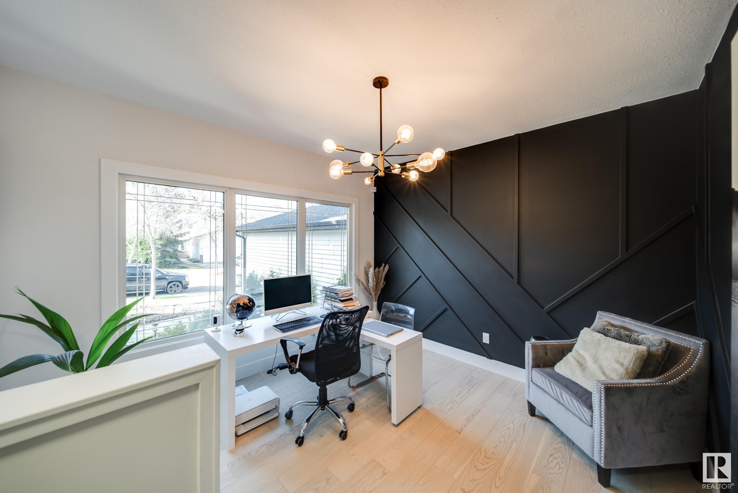 27 WELLAND Crescent