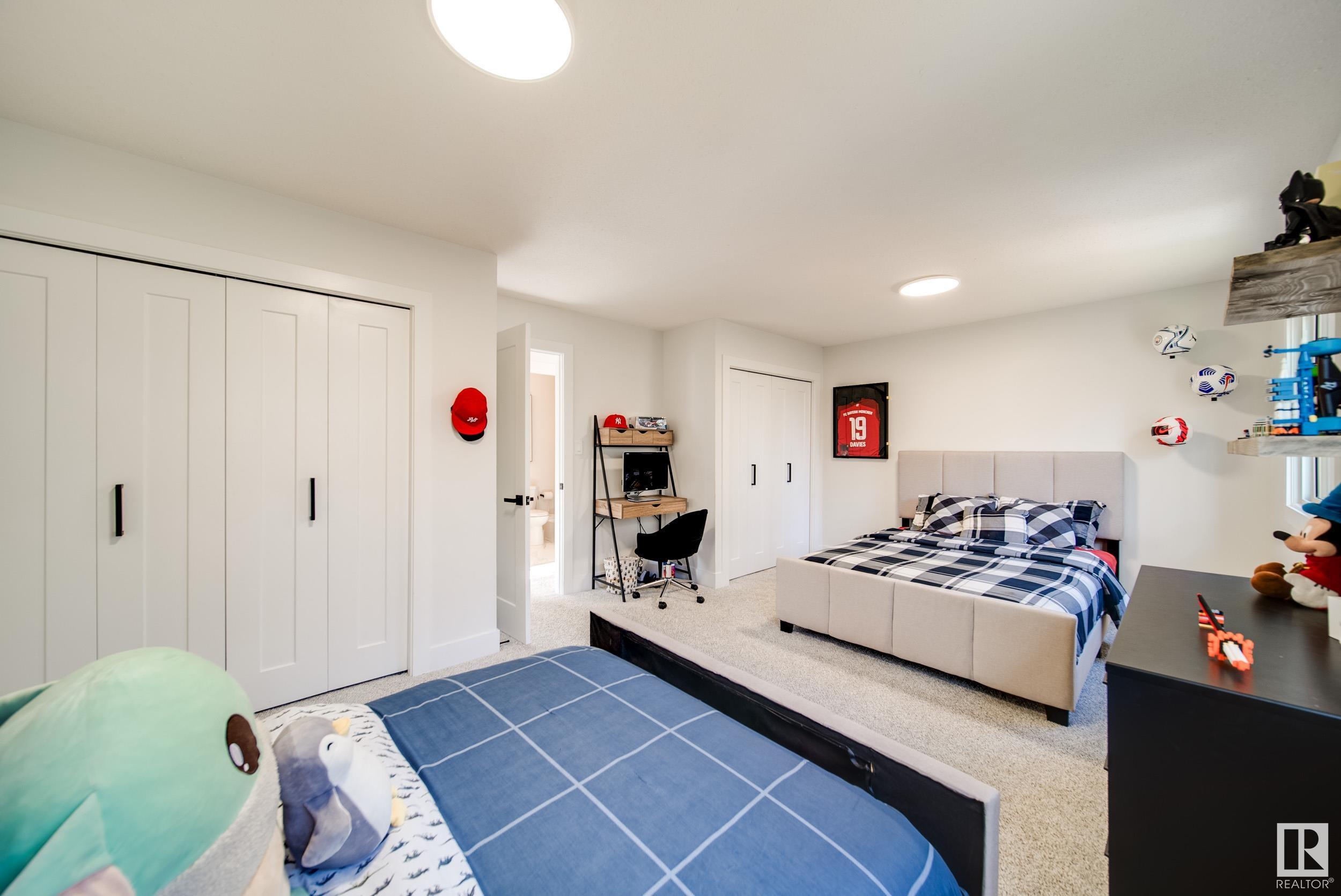 27 WELLAND Crescent