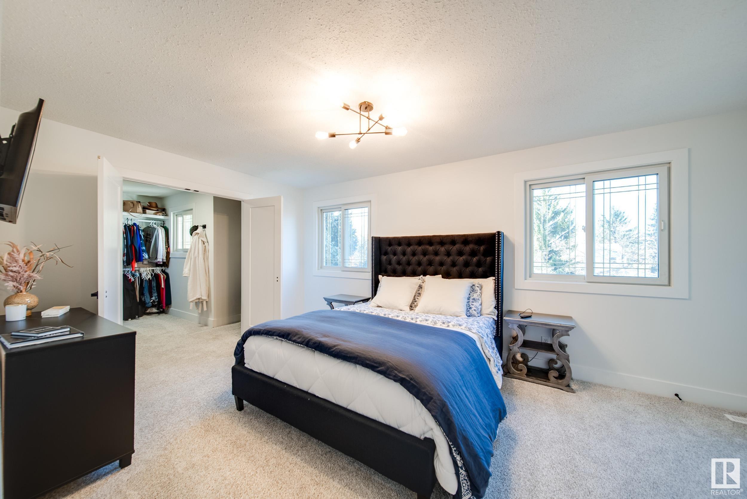 27 WELLAND Crescent