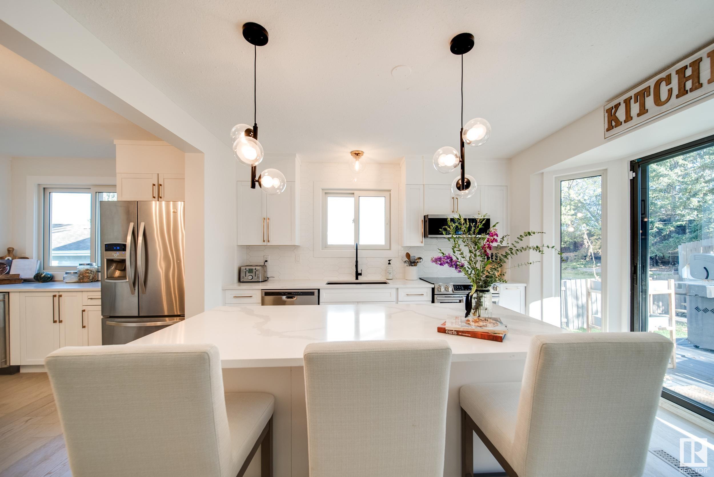 27 WELLAND Crescent