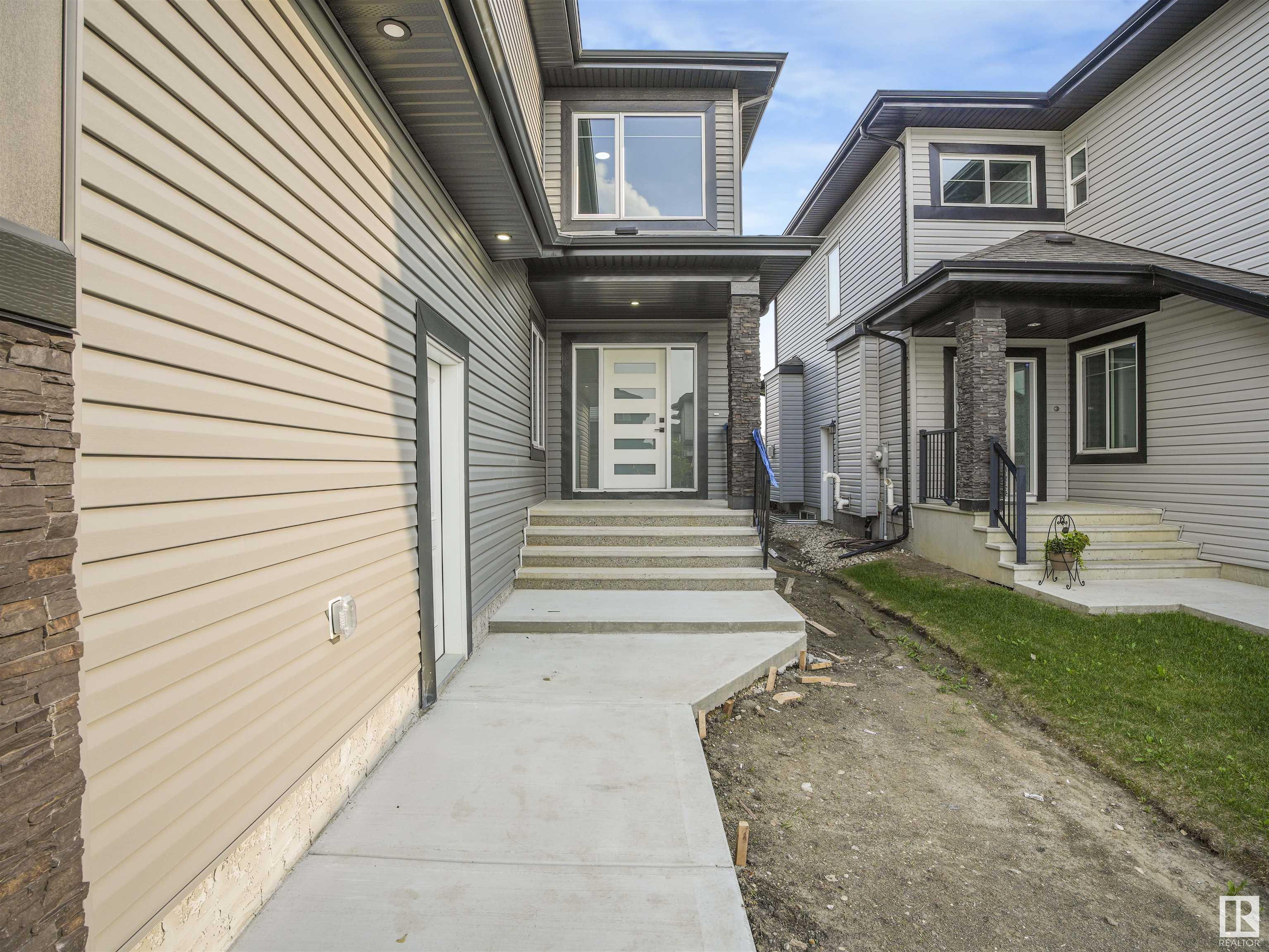 6605 38 ave