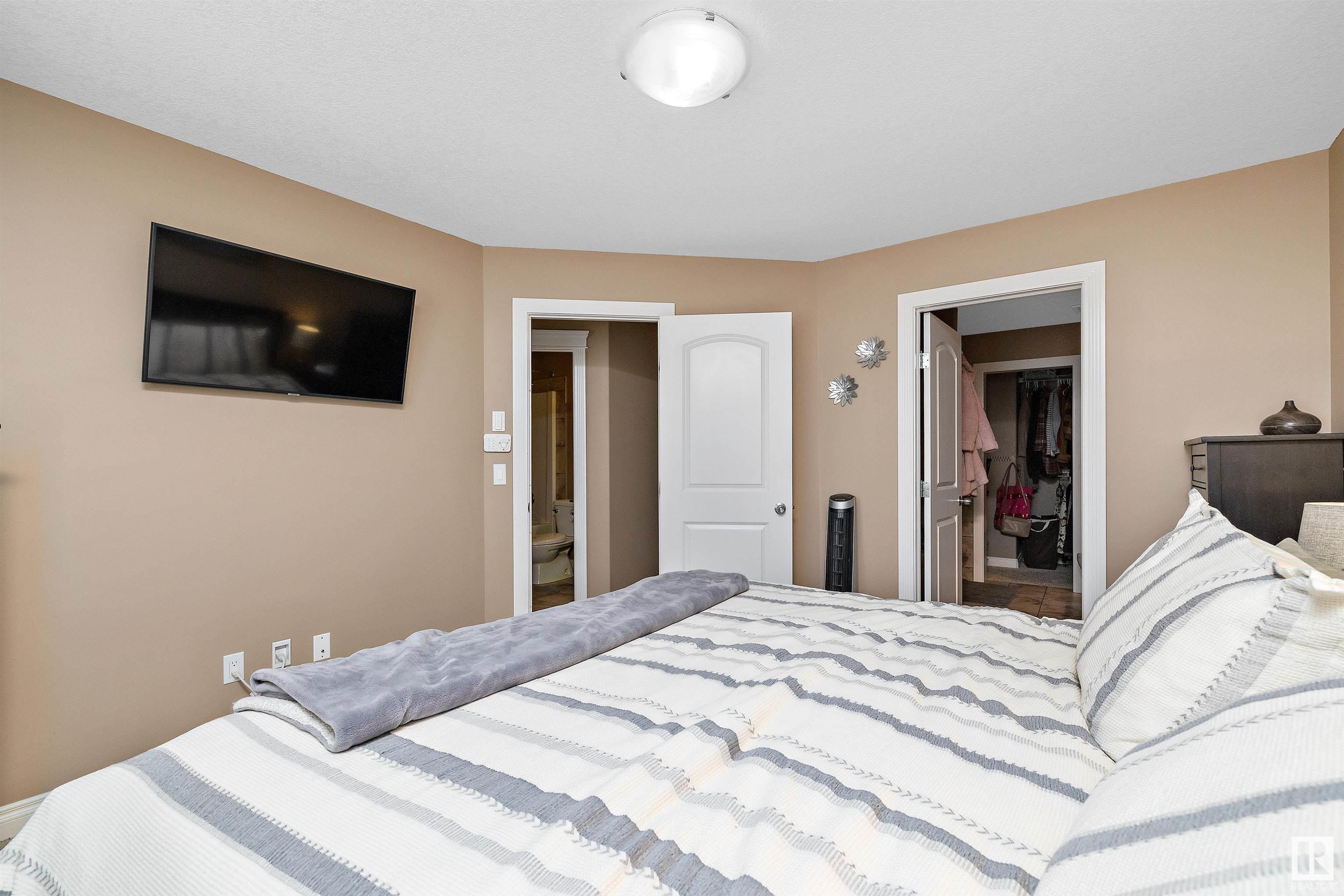 6089 SUNBROOK Landing