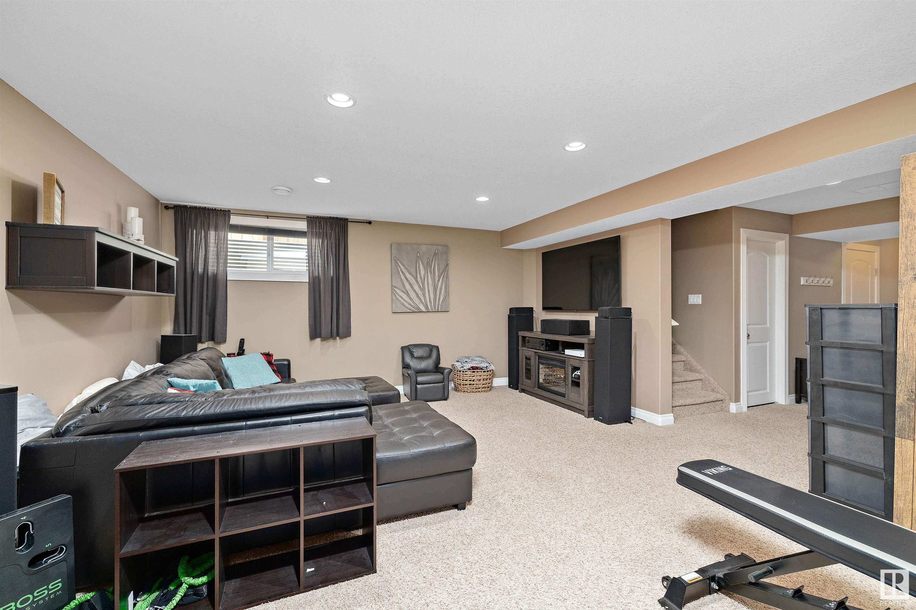 6089 SUNBROOK Landing