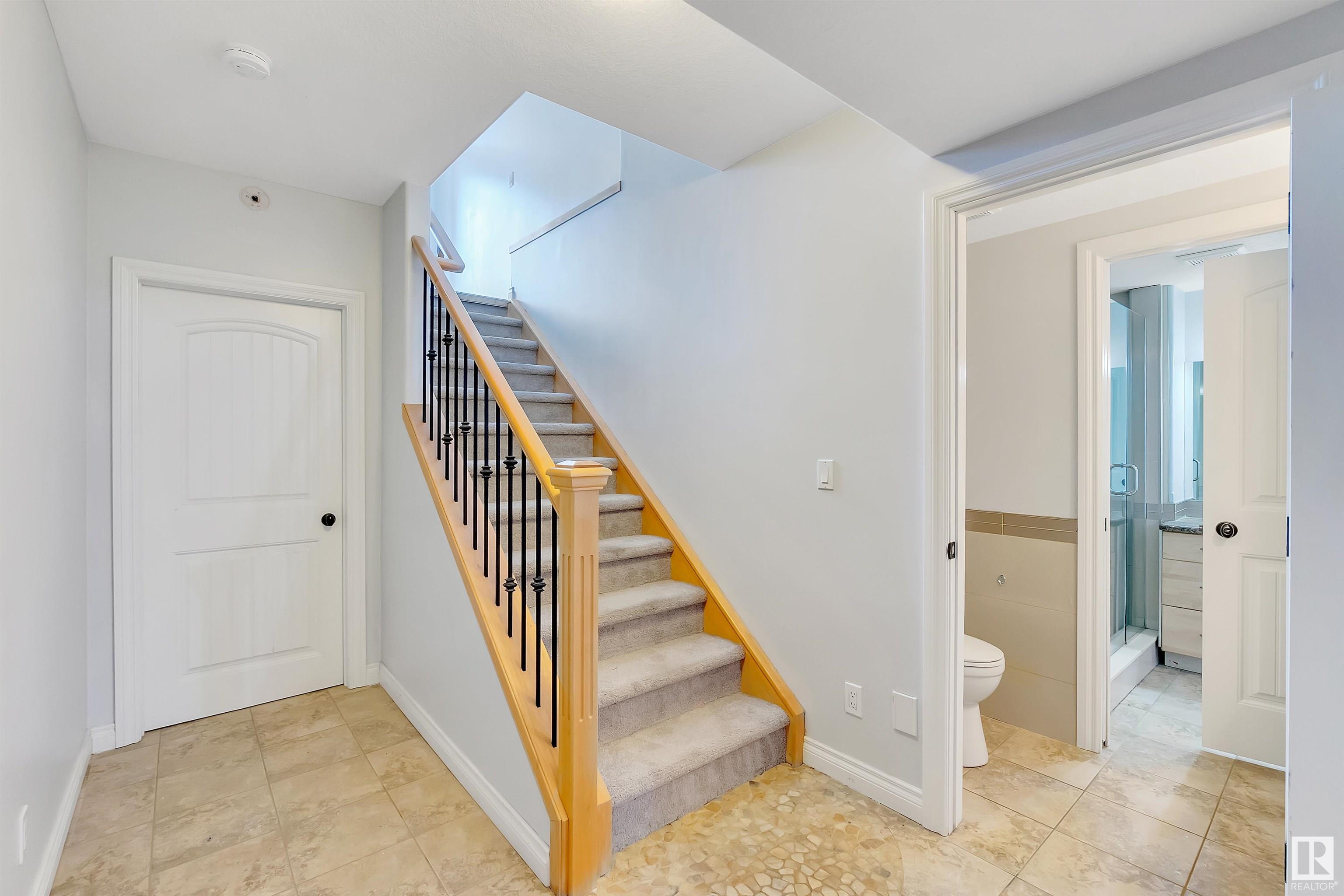28 Lakewood Cove S