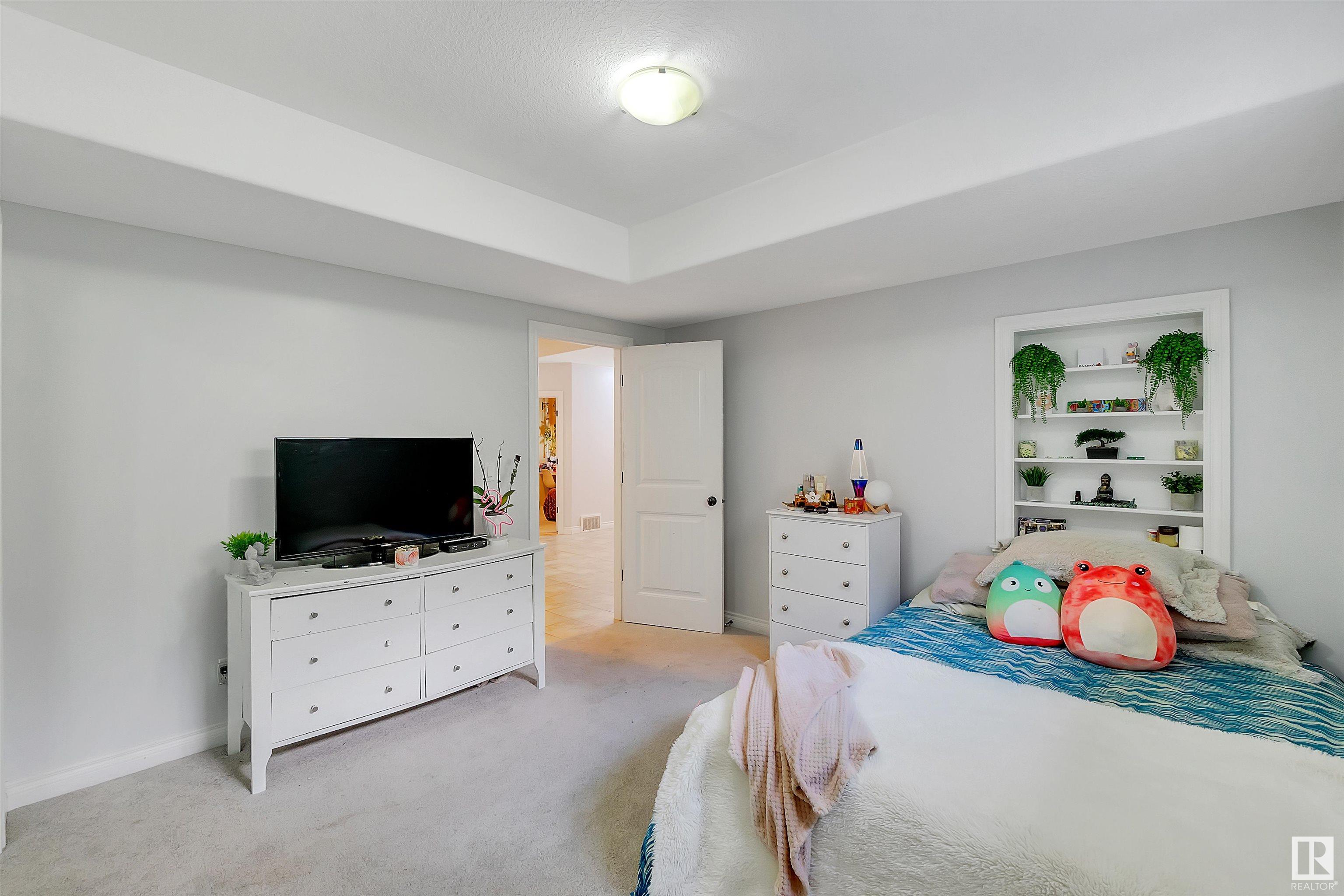 28 Lakewood Cove S
