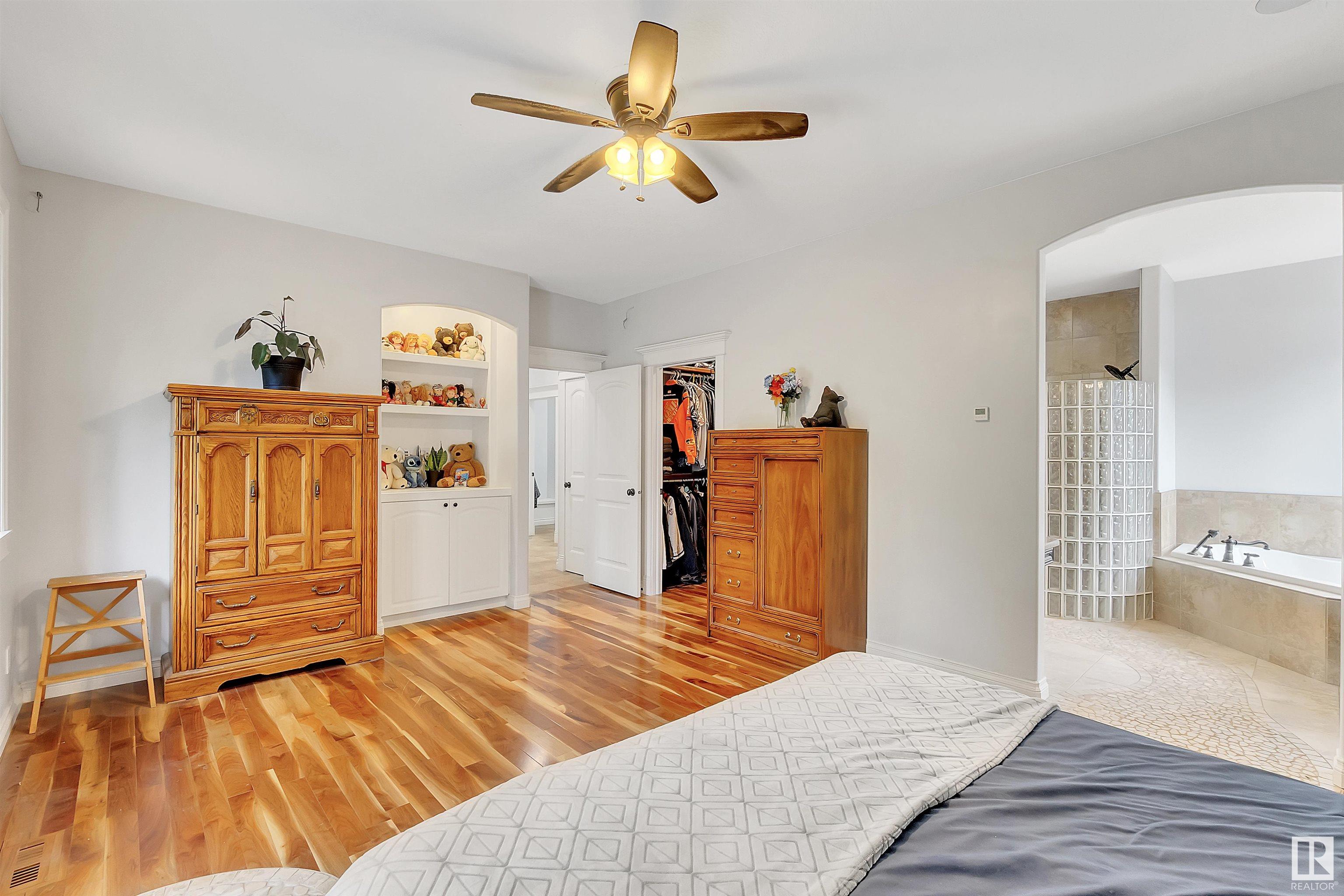 28 Lakewood Cove S