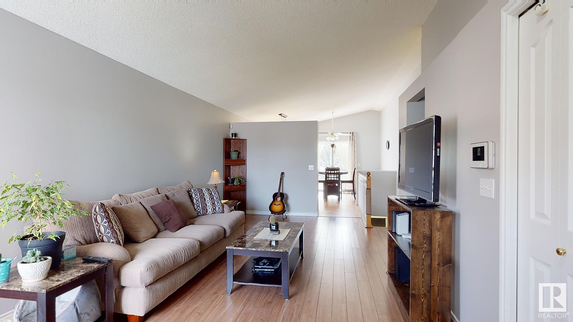 170 LAKELAND Drive