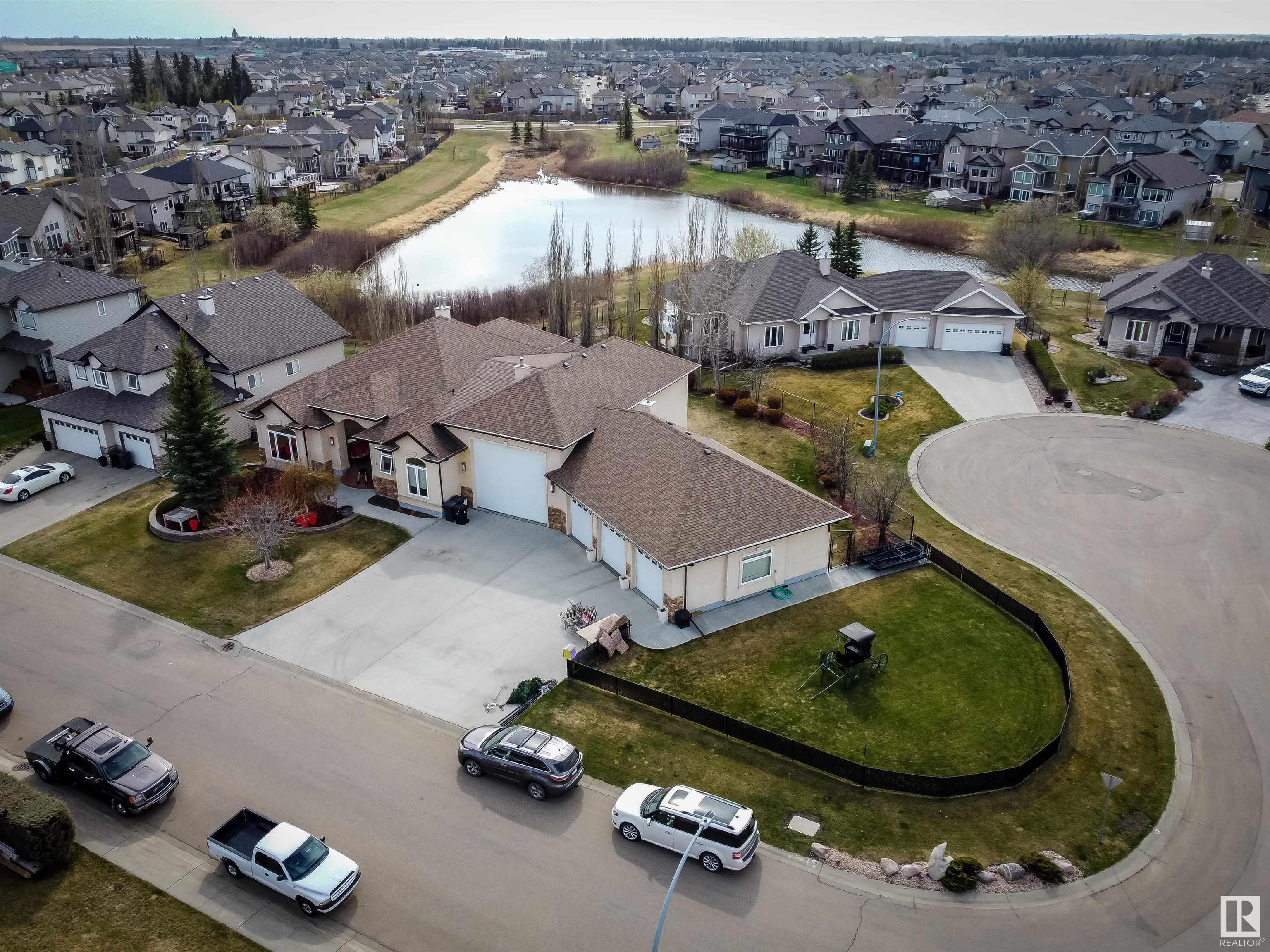 1 HUNTINGTON Drive
