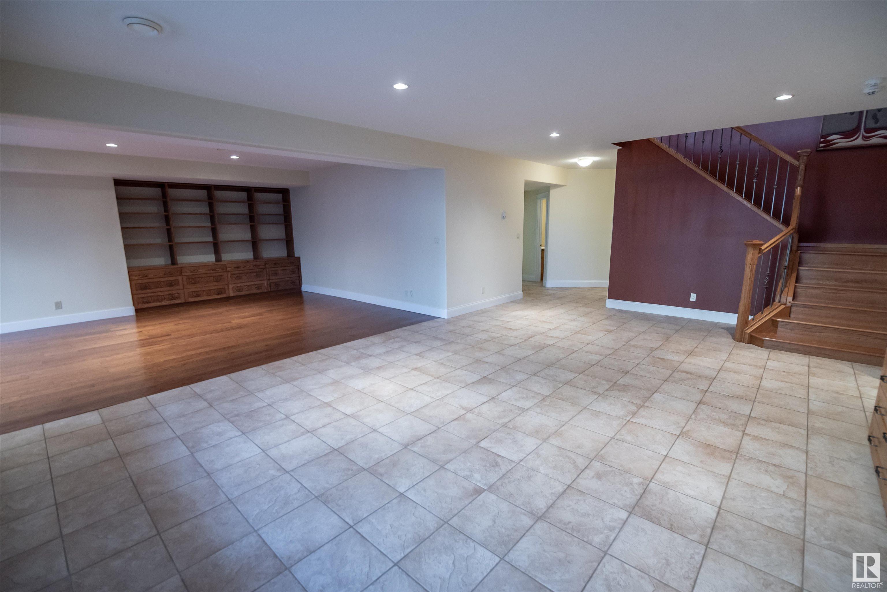 1 HUNTINGTON Drive