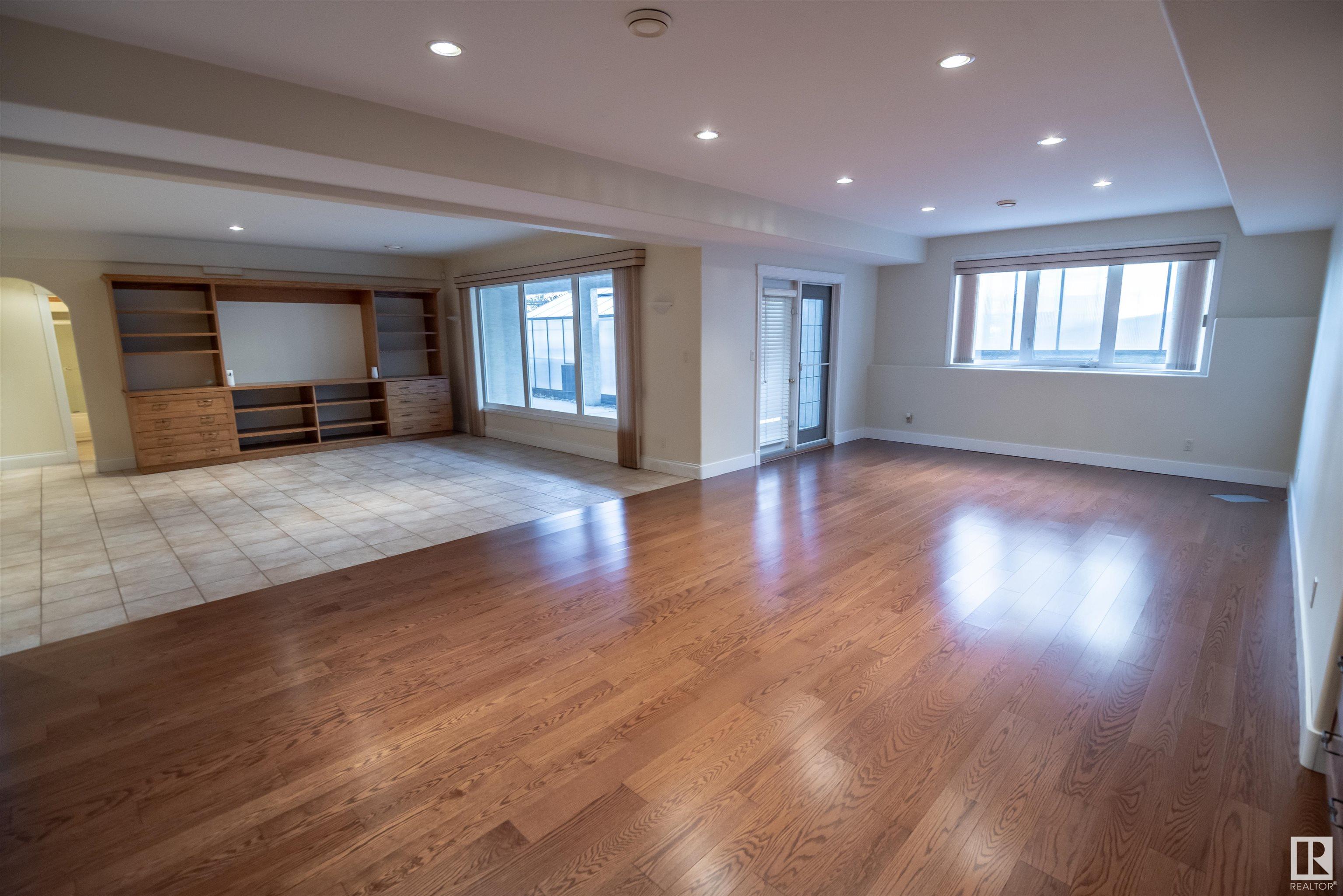 1 HUNTINGTON Drive
