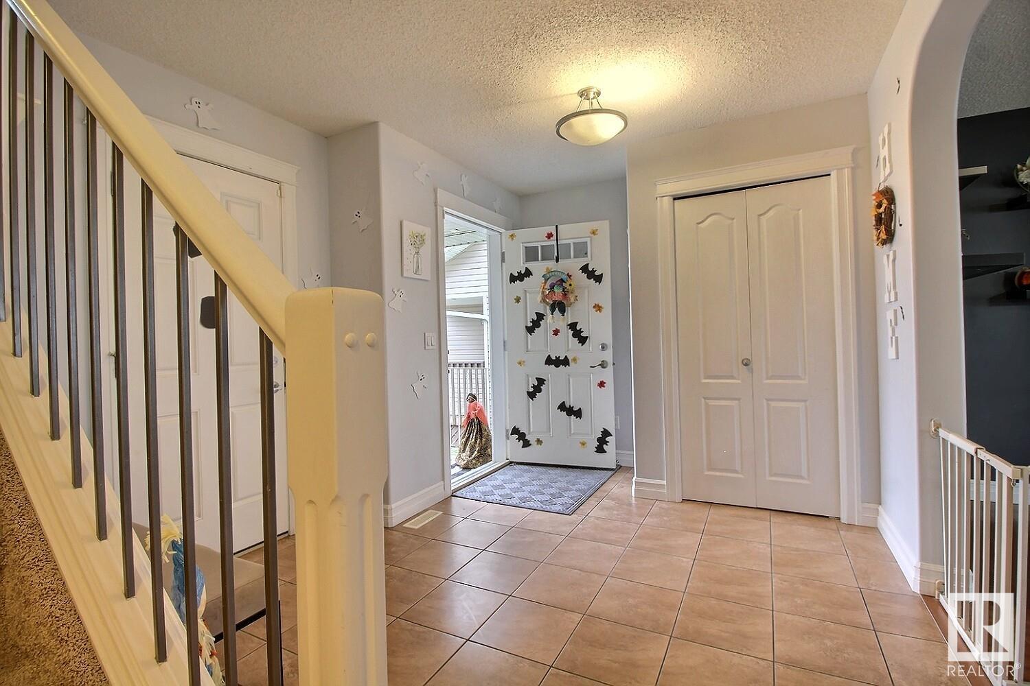 24 SPRING Cove