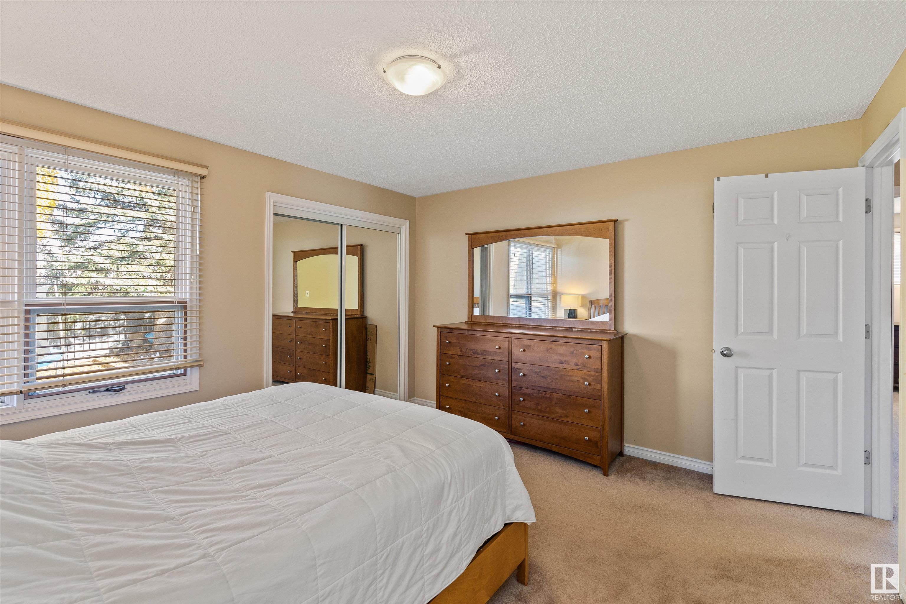 47 ACORN Crescent