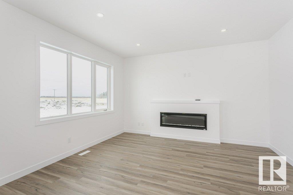 416 GENESIS Court